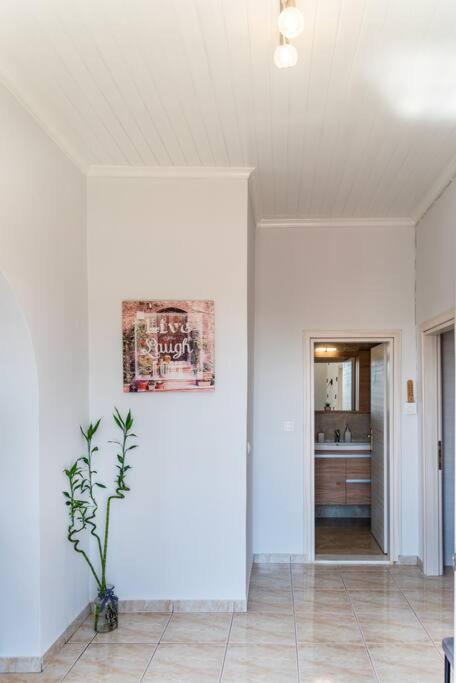 Three-Bedroom Apartment photo 2
