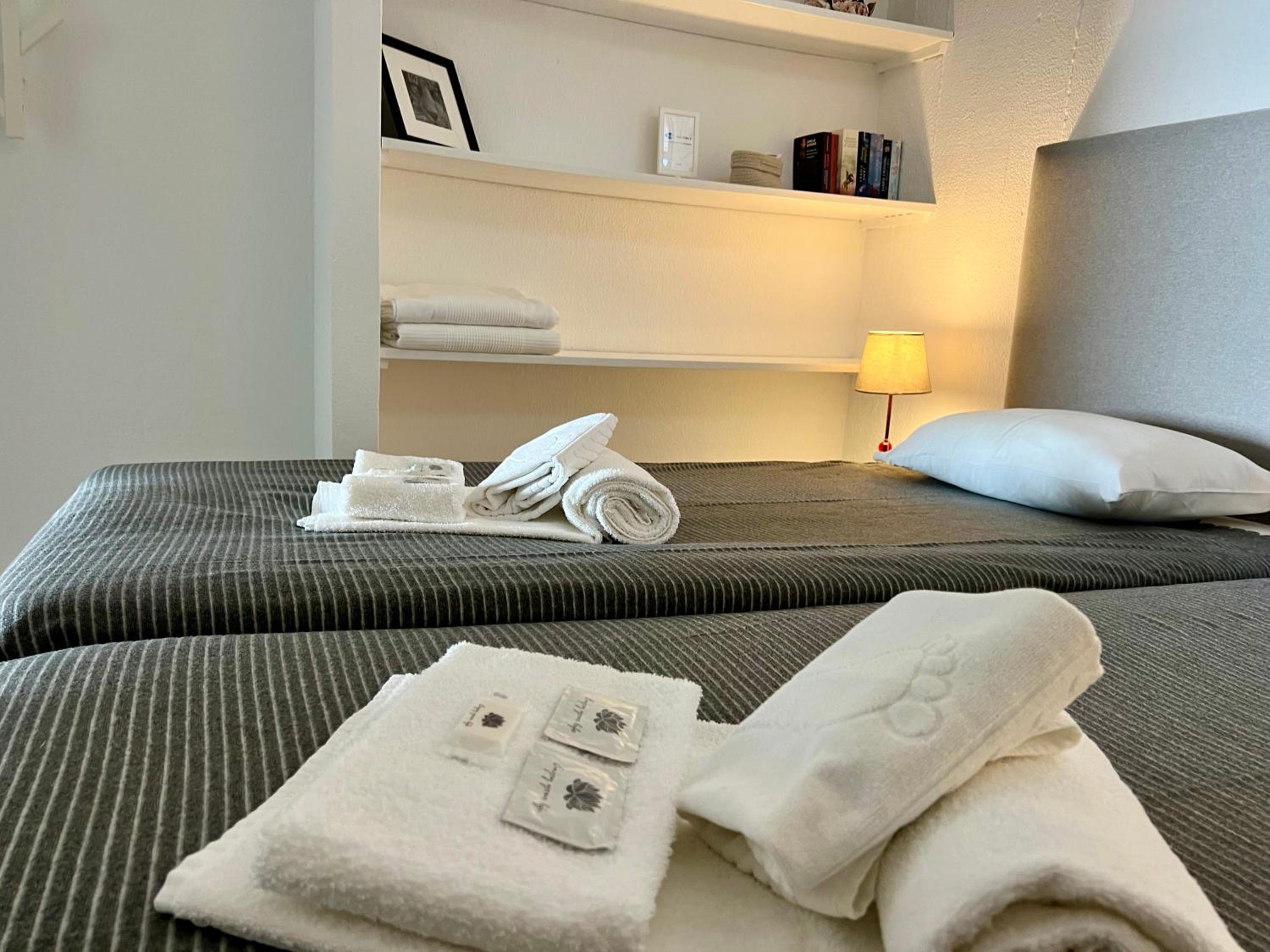 Standard Double Room with Shared Bathroom photo 2