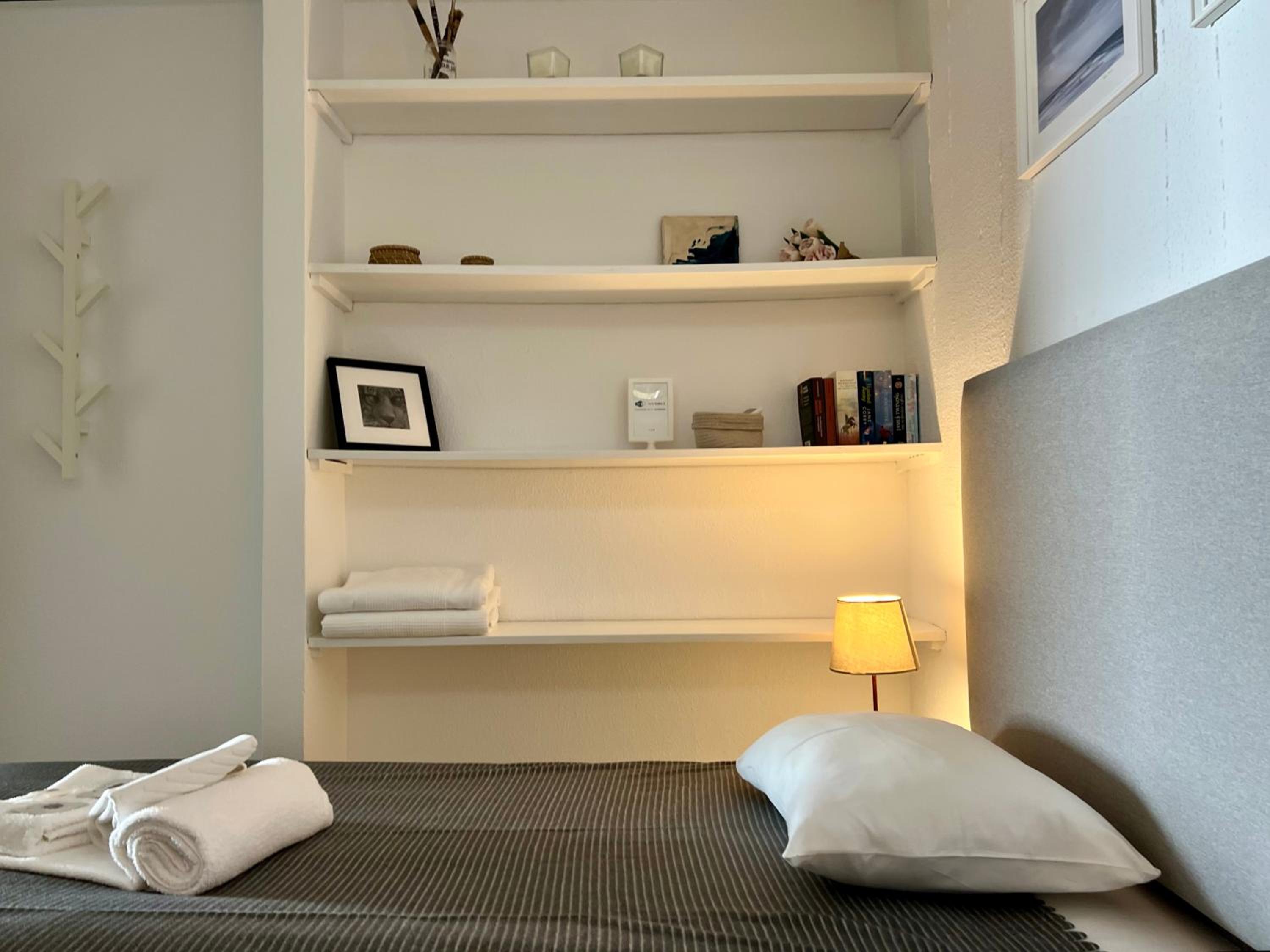 Standard Double Room with Shared Bathroom photo 2