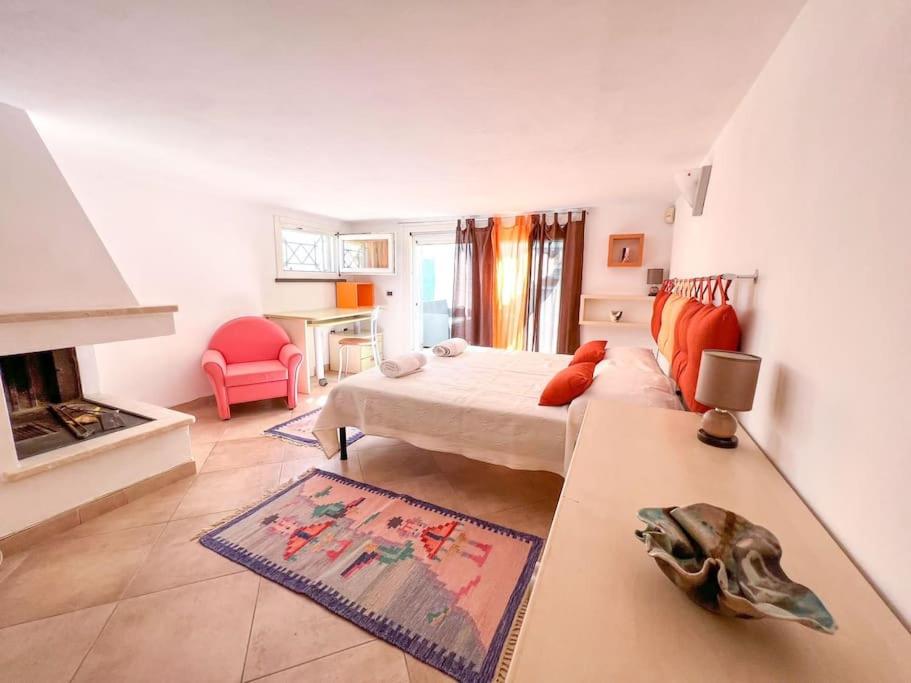 One-Bedroom House photo 1