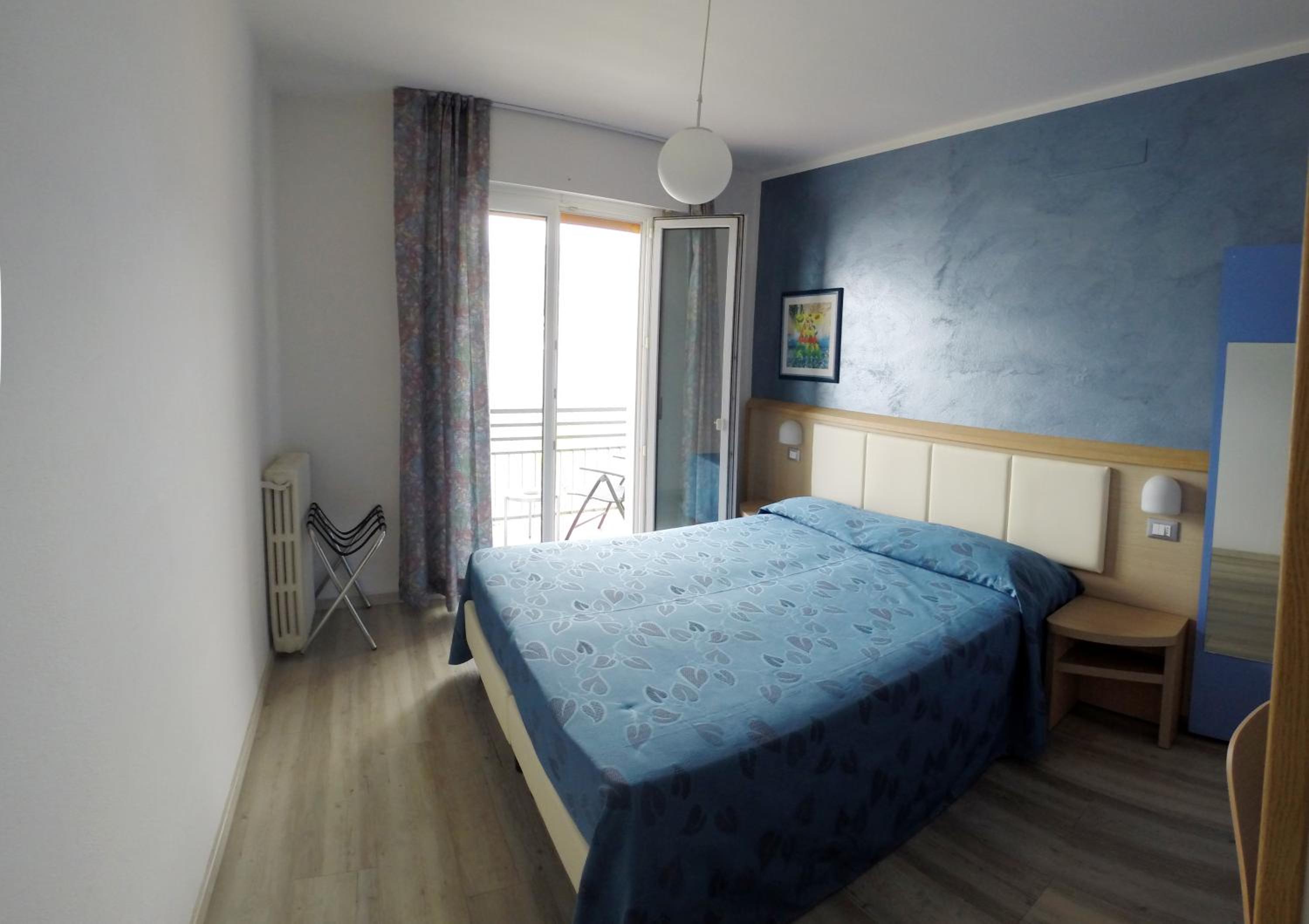 Double or Twin Room photo 1