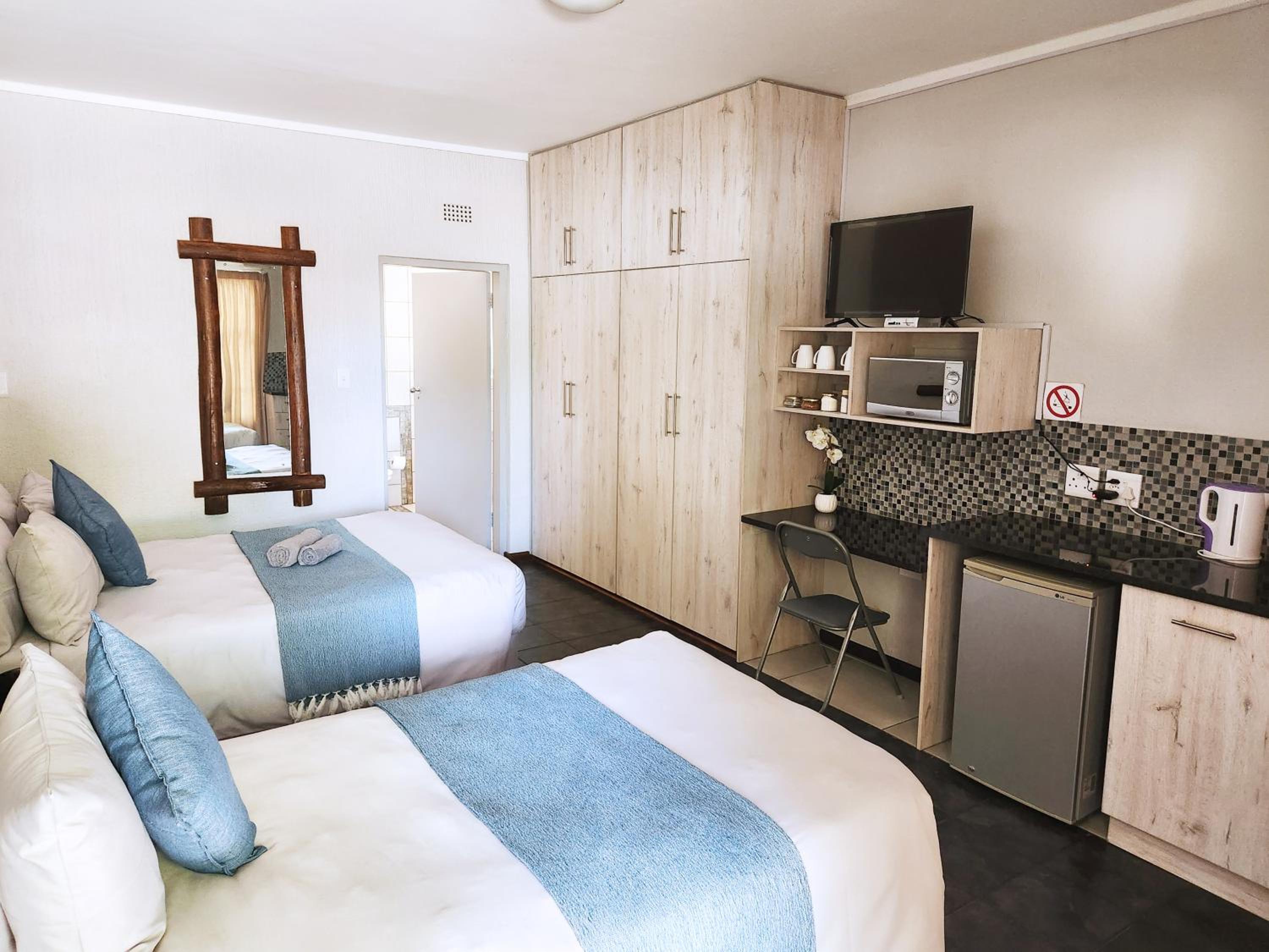 Double or Twin Room with Bathroom