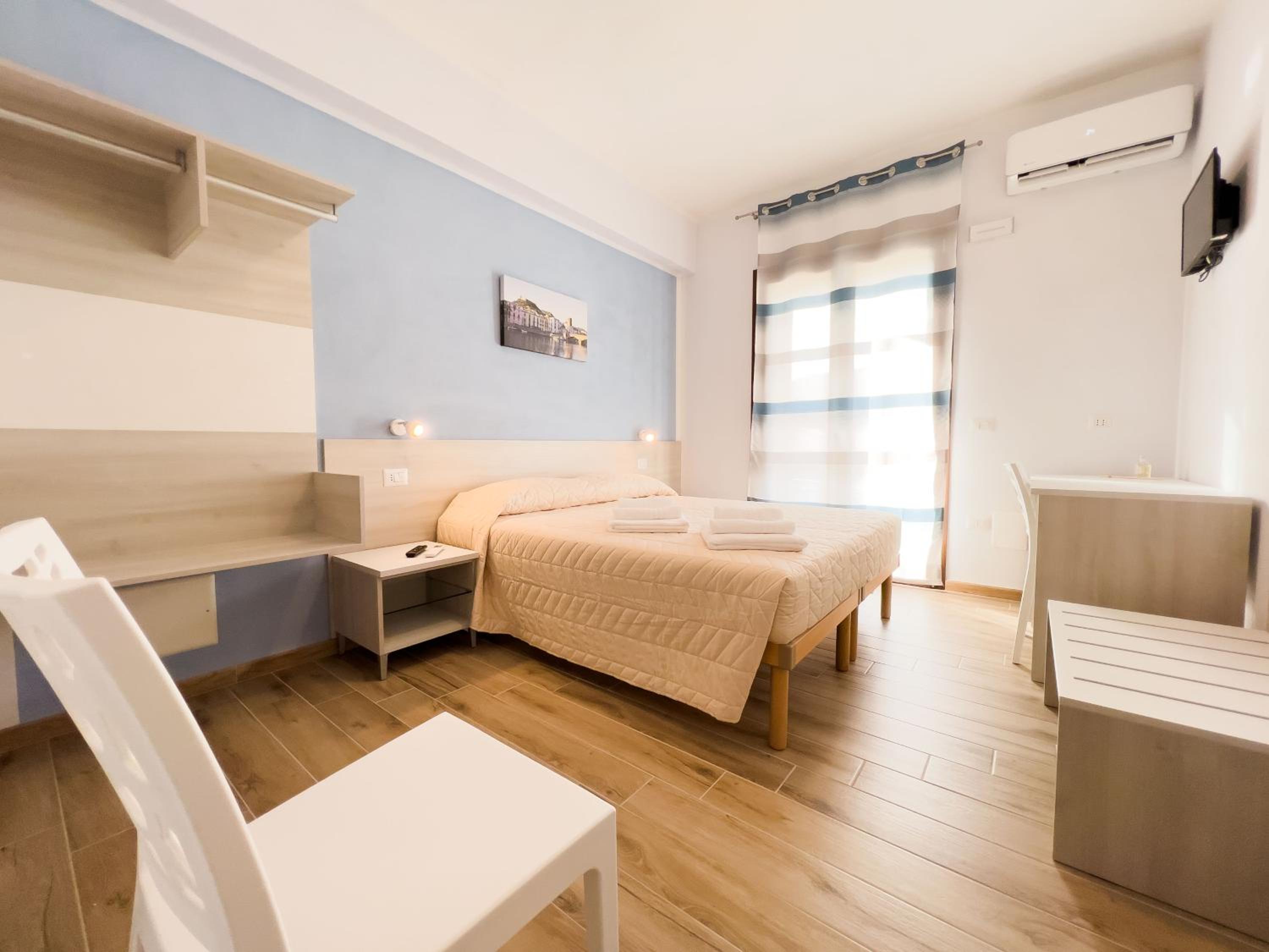 Twin Room with Balcony photo 2