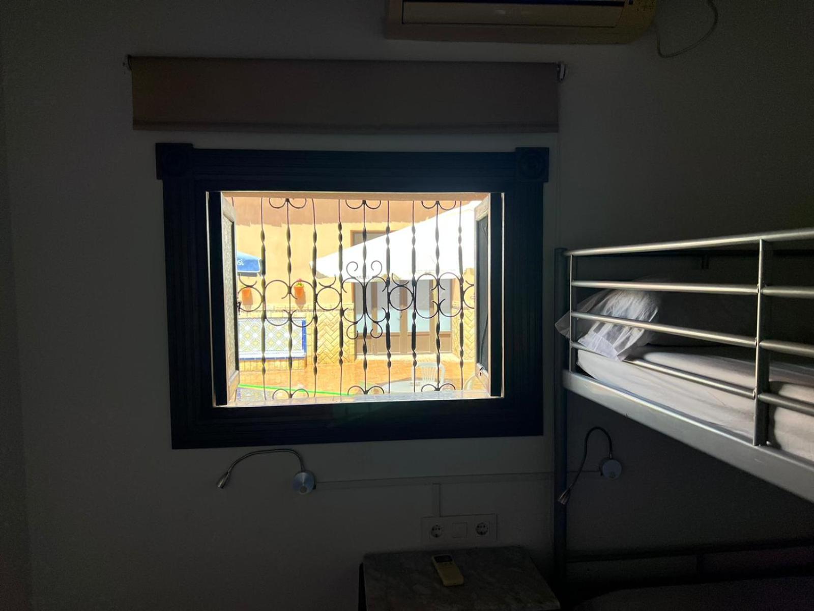 Habitación Estándar con Dos Camas Individuales