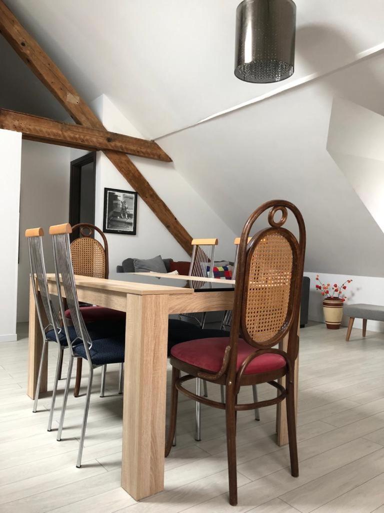 Loft - Photo 2