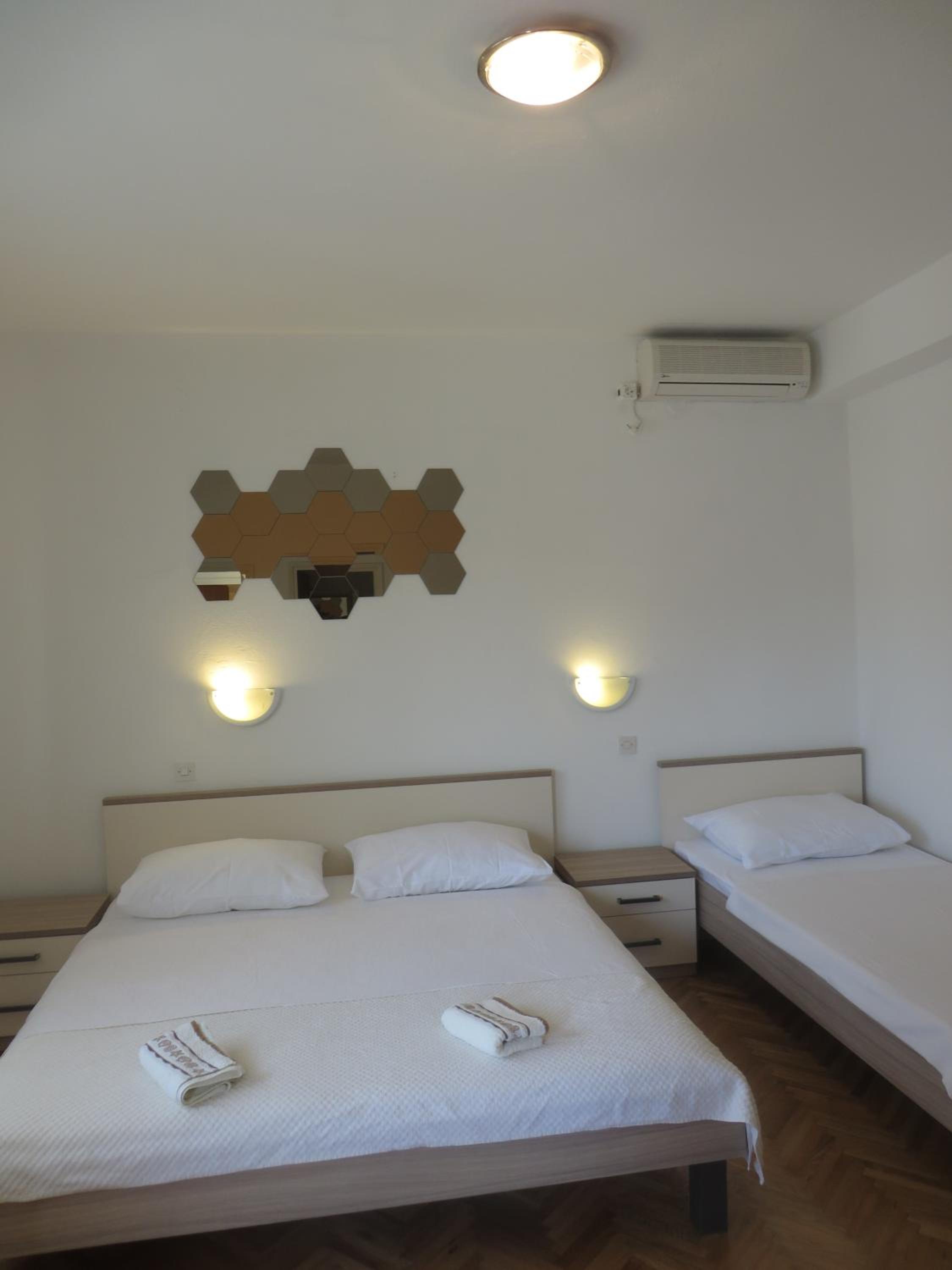 Two-Bedroom Apartment with Balcony photo 3