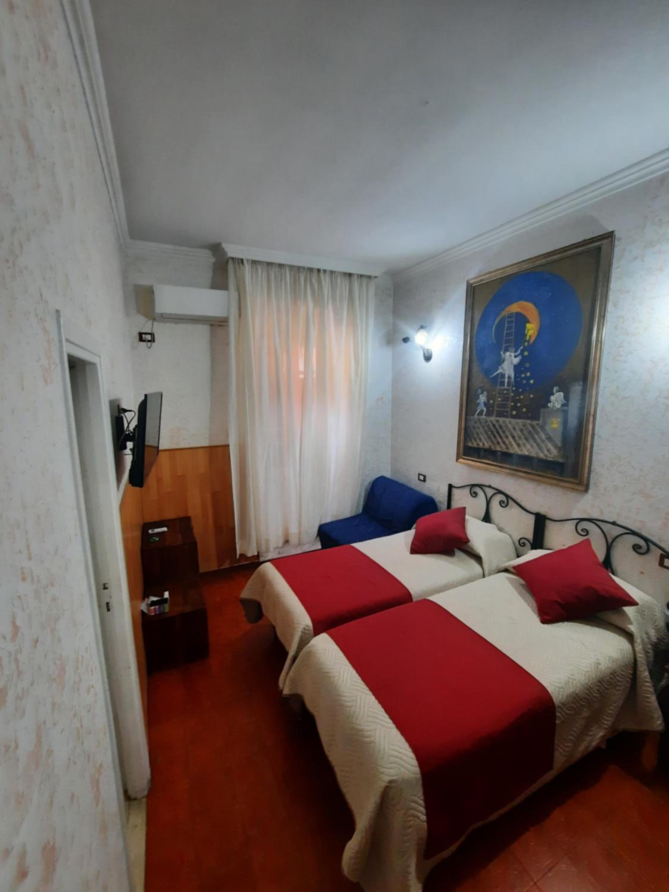 Triple Room with Private Bathroom