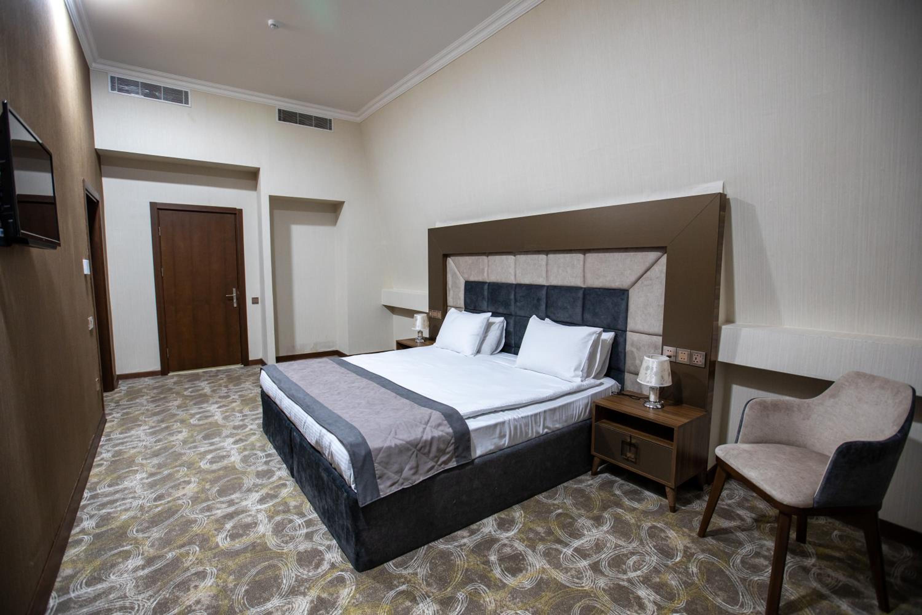 Deluxe Suite photo 2
