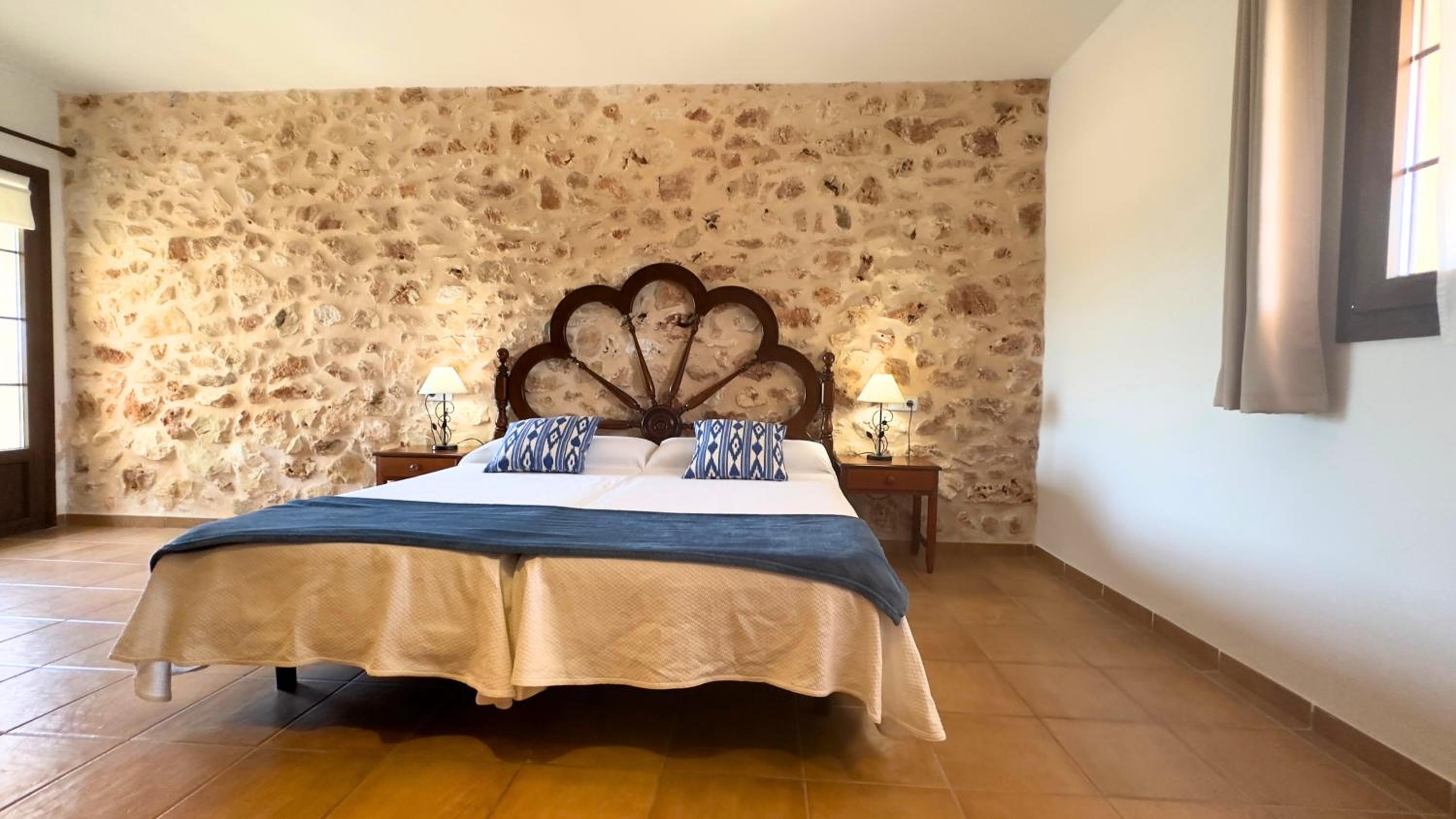 Twin Room with Pool View photo 2