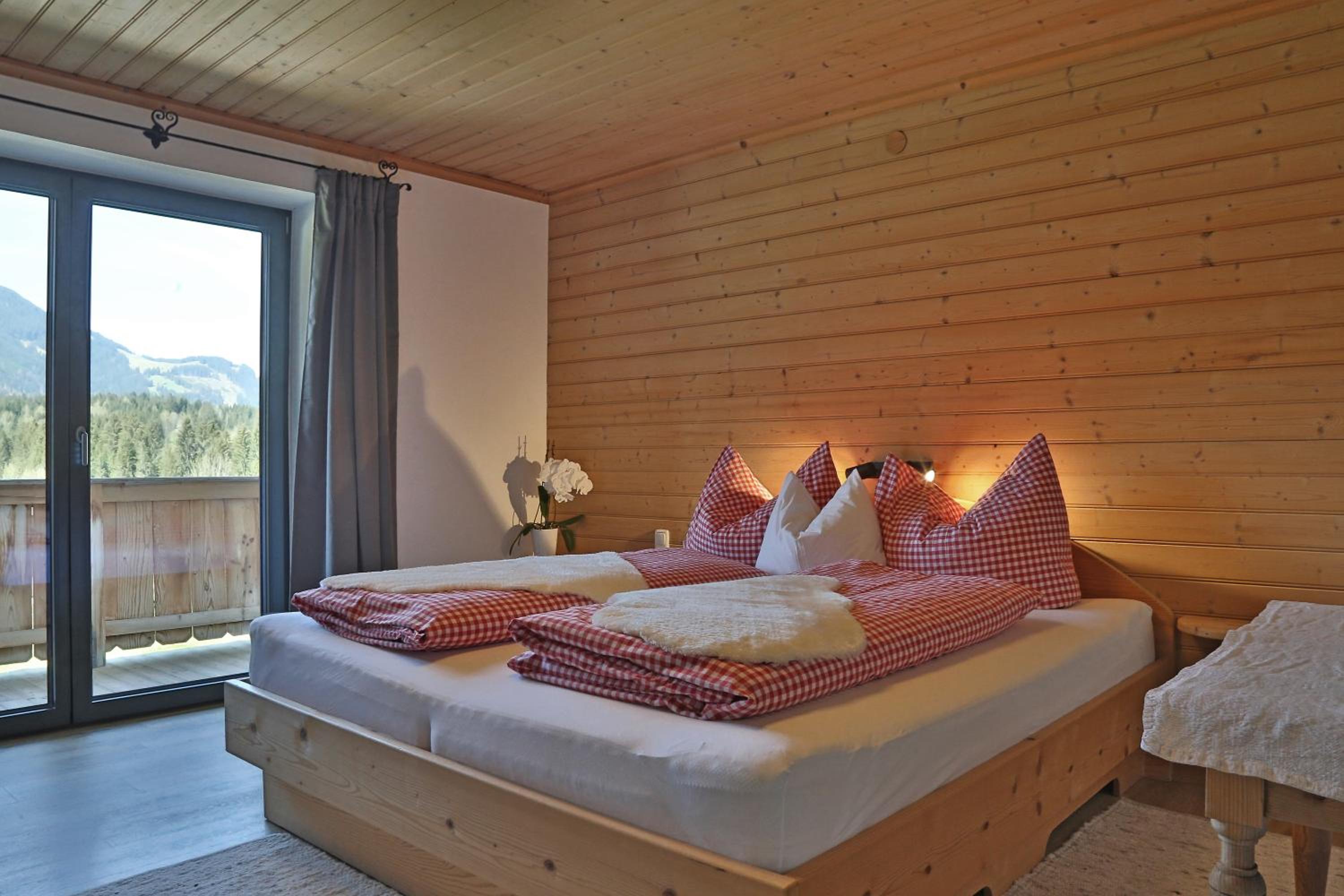 Two-Bedroom Apartment with Shower photo 1