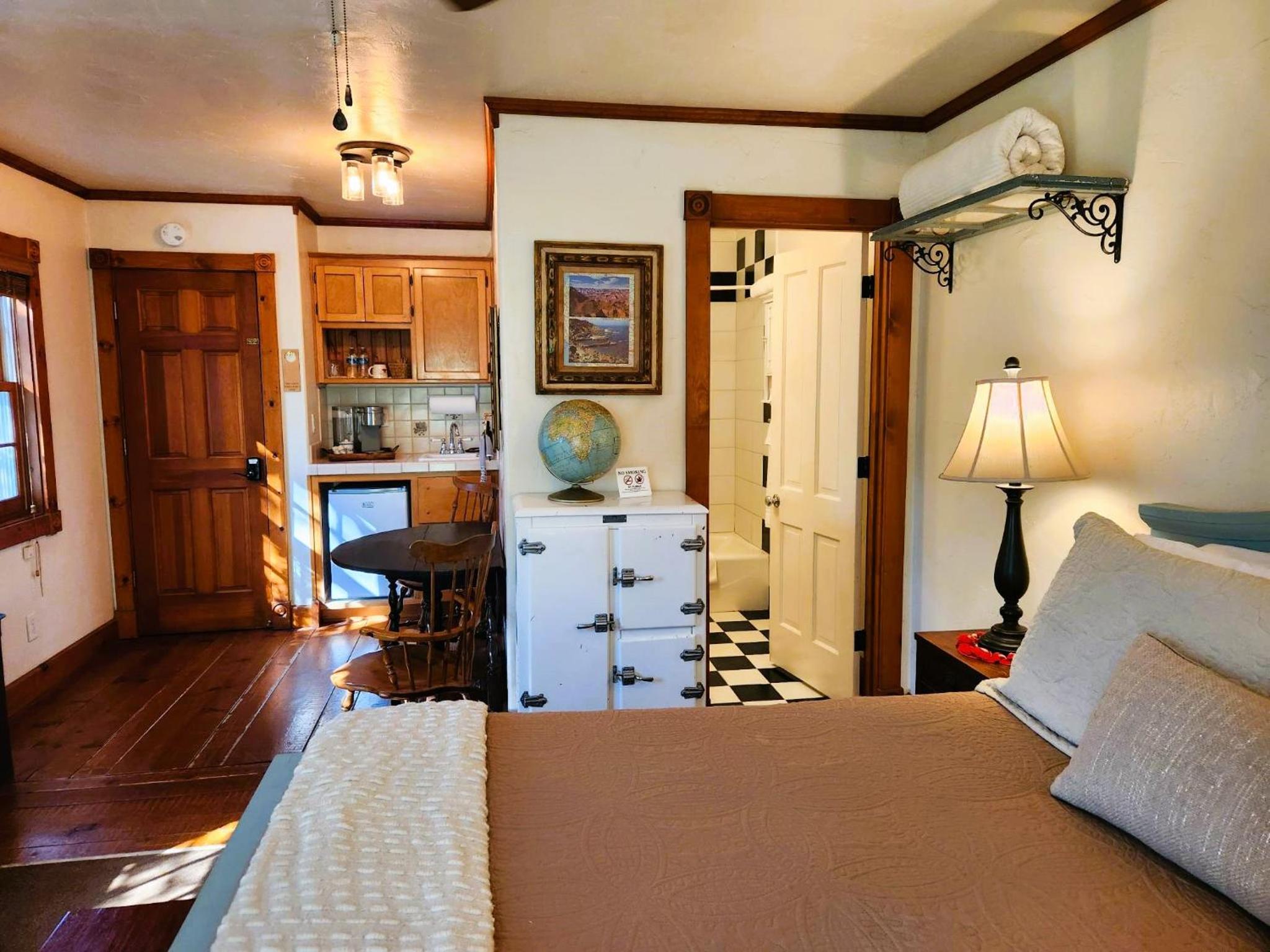 Queen Suite