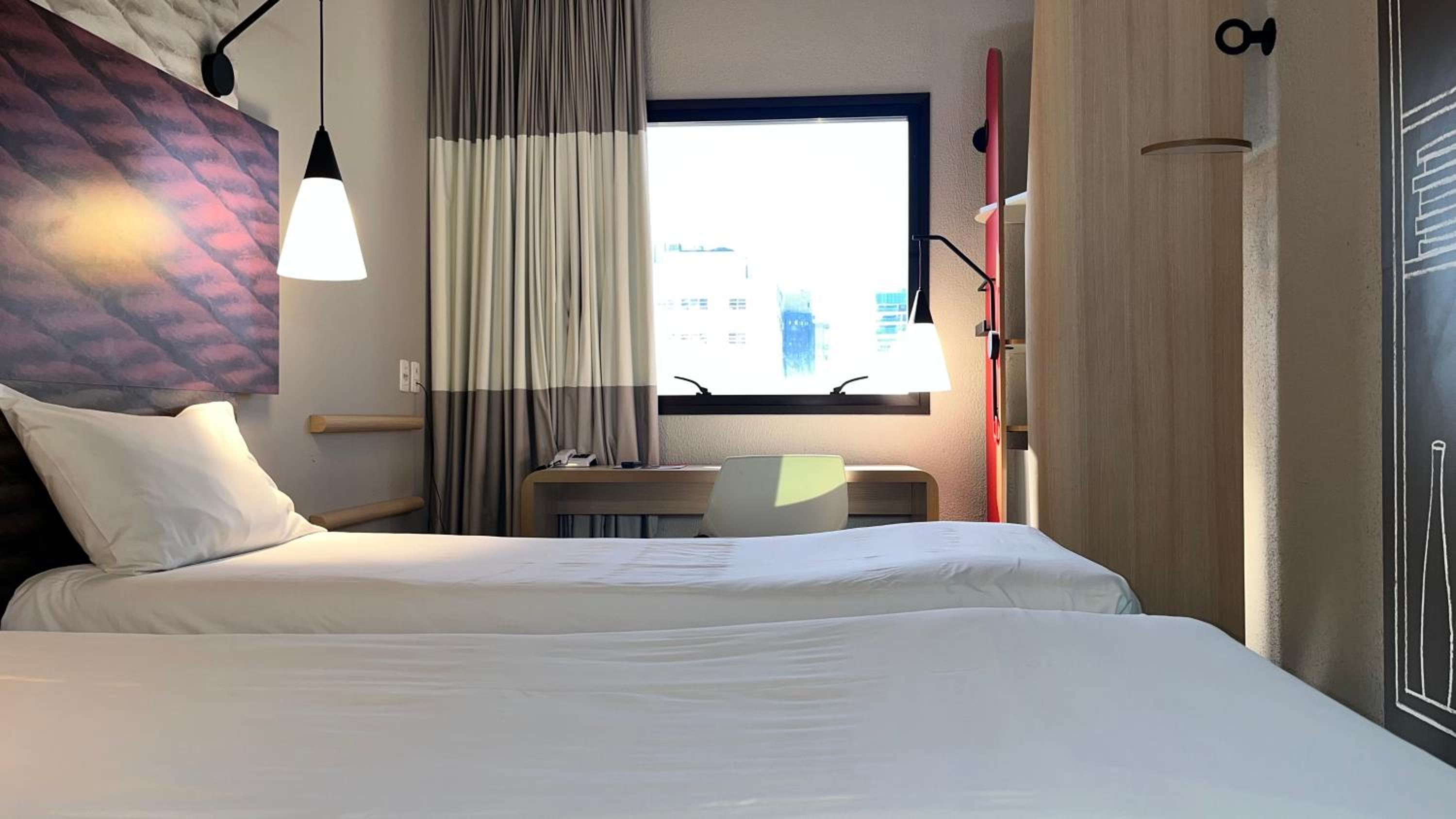Twin Room with City View photo 1
