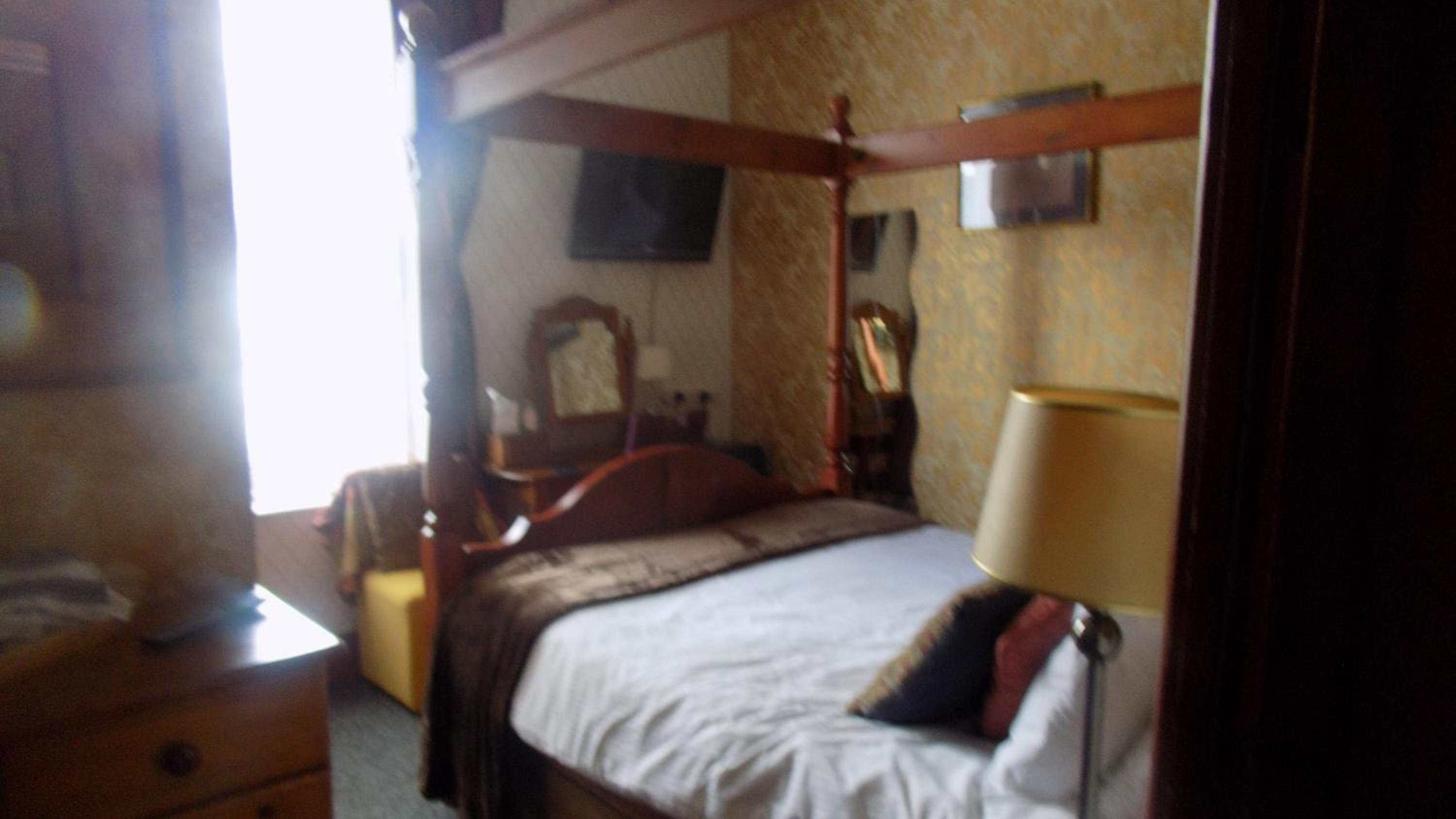 Deluxe King Room - Photo 3