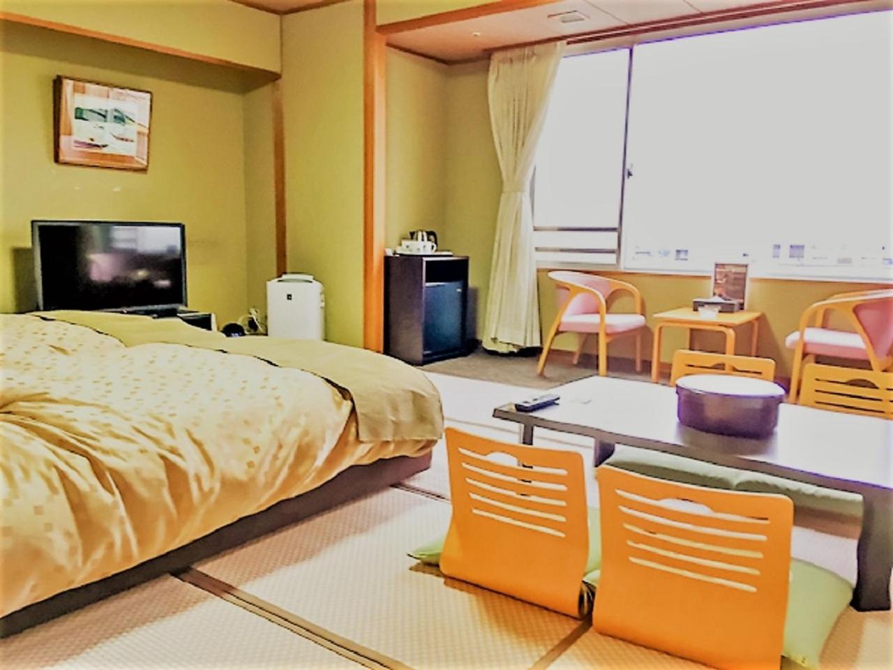Japanese-Style Triple Room - Smoking photo 1