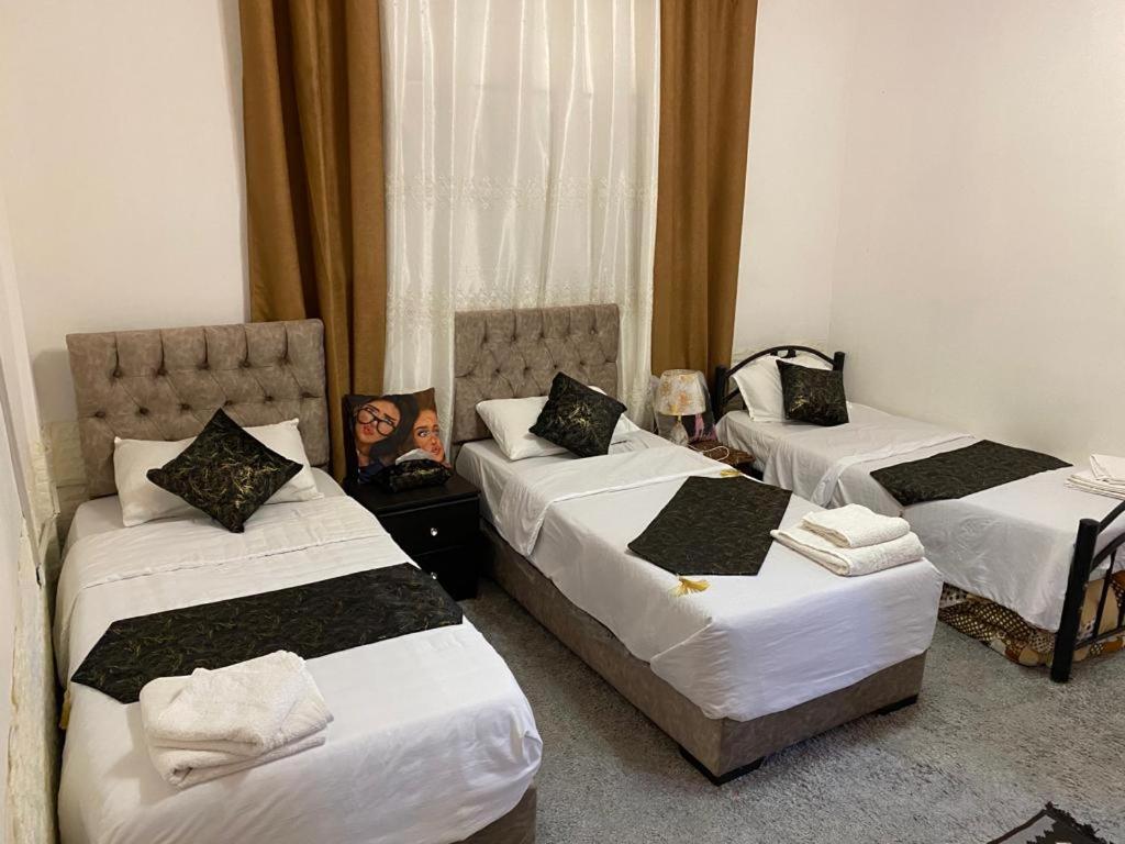 Triple Room with Shared Toilet photo 1