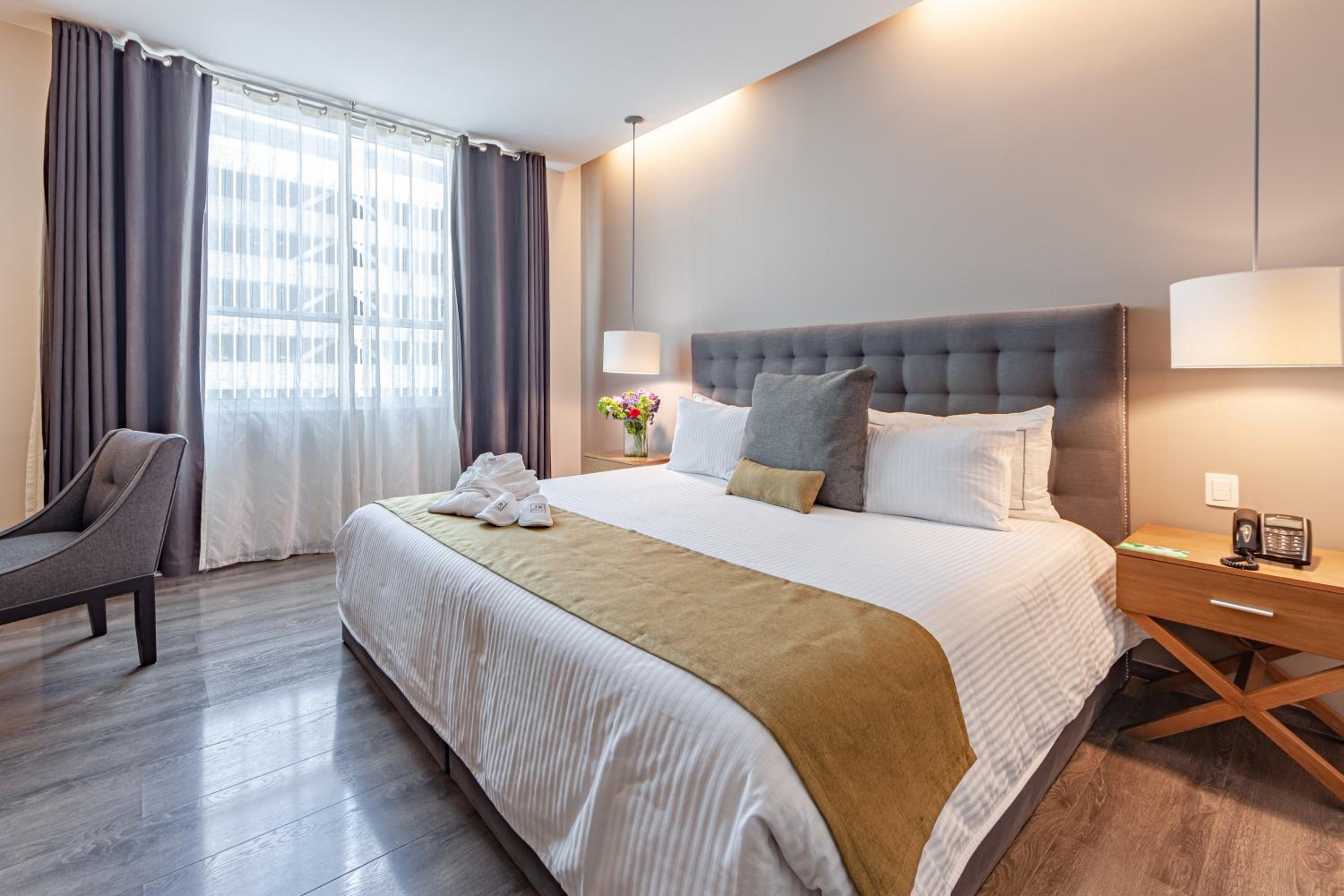Superior Suite - Photo 16