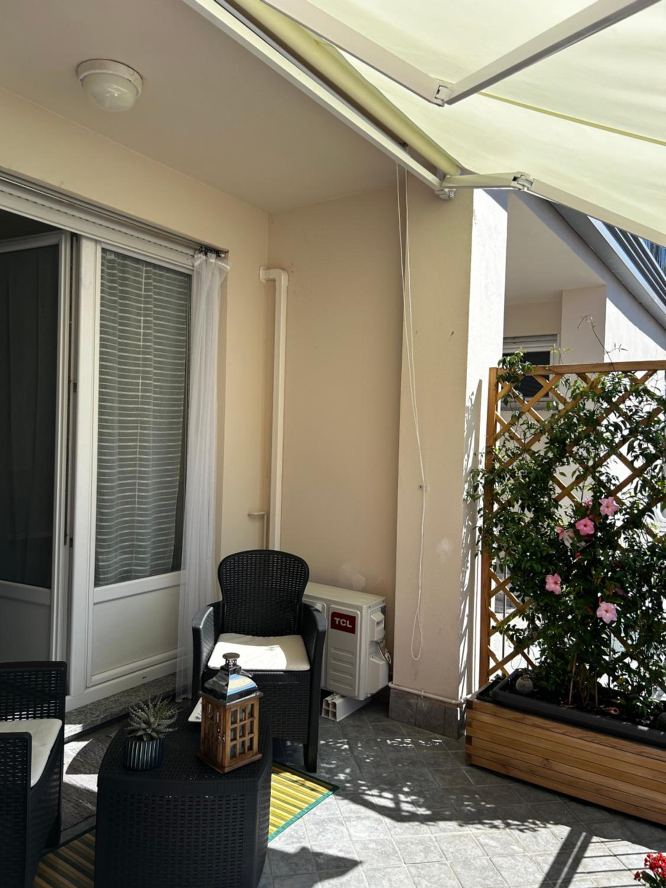 Studio with Terrace - Photo 4