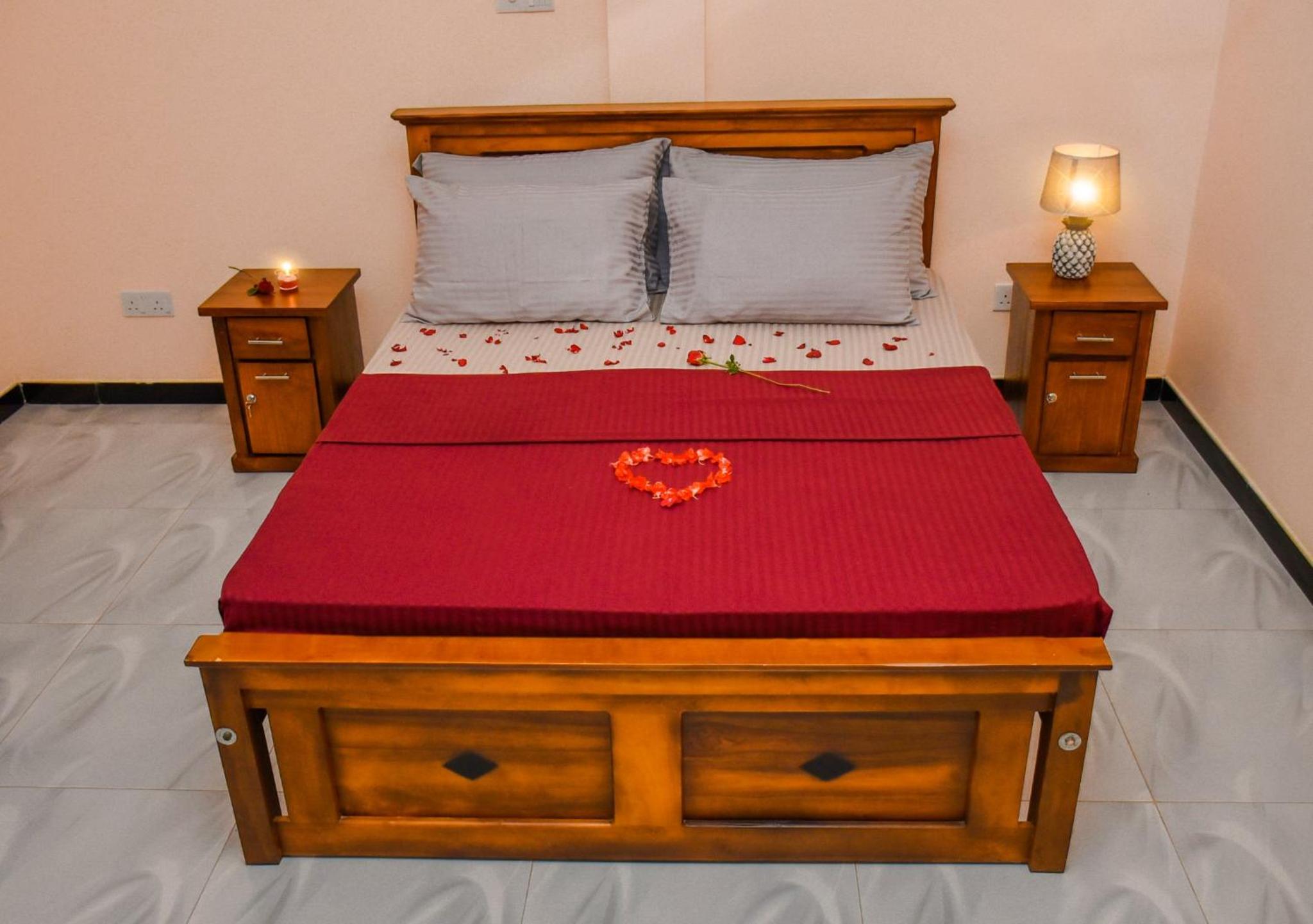 Deluxe Double Room - Photo 10