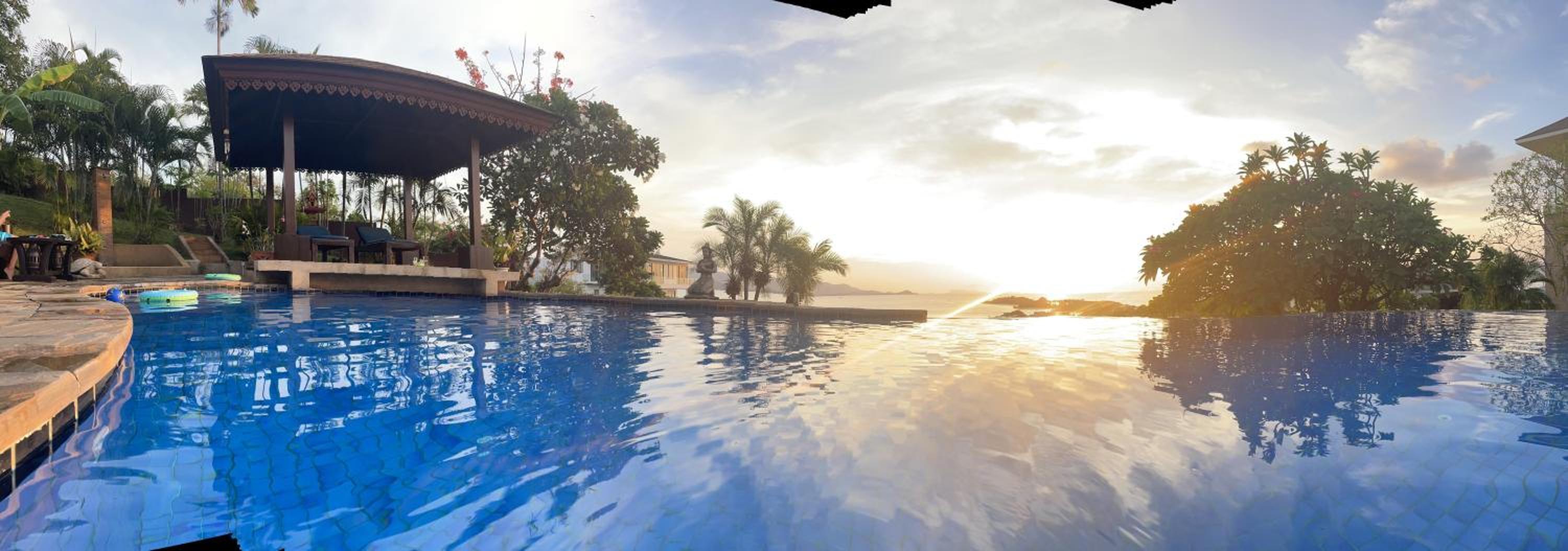 Villa com Piscina Privada