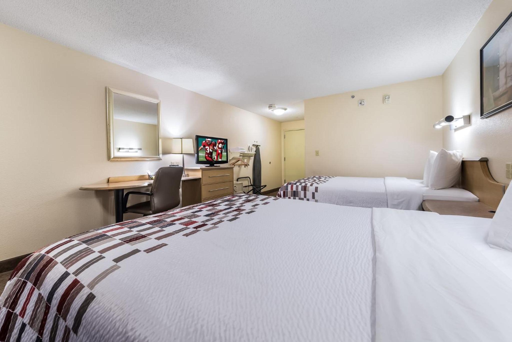Superior Room with Two Double Beds Smoke Free - Photo 7