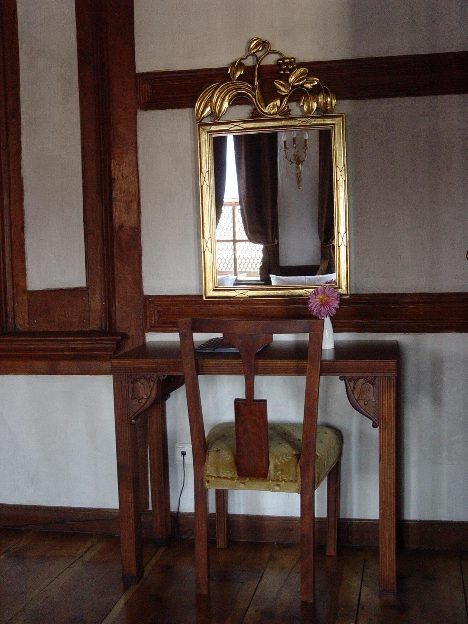 Superior Double or Twin Room - Photo 16