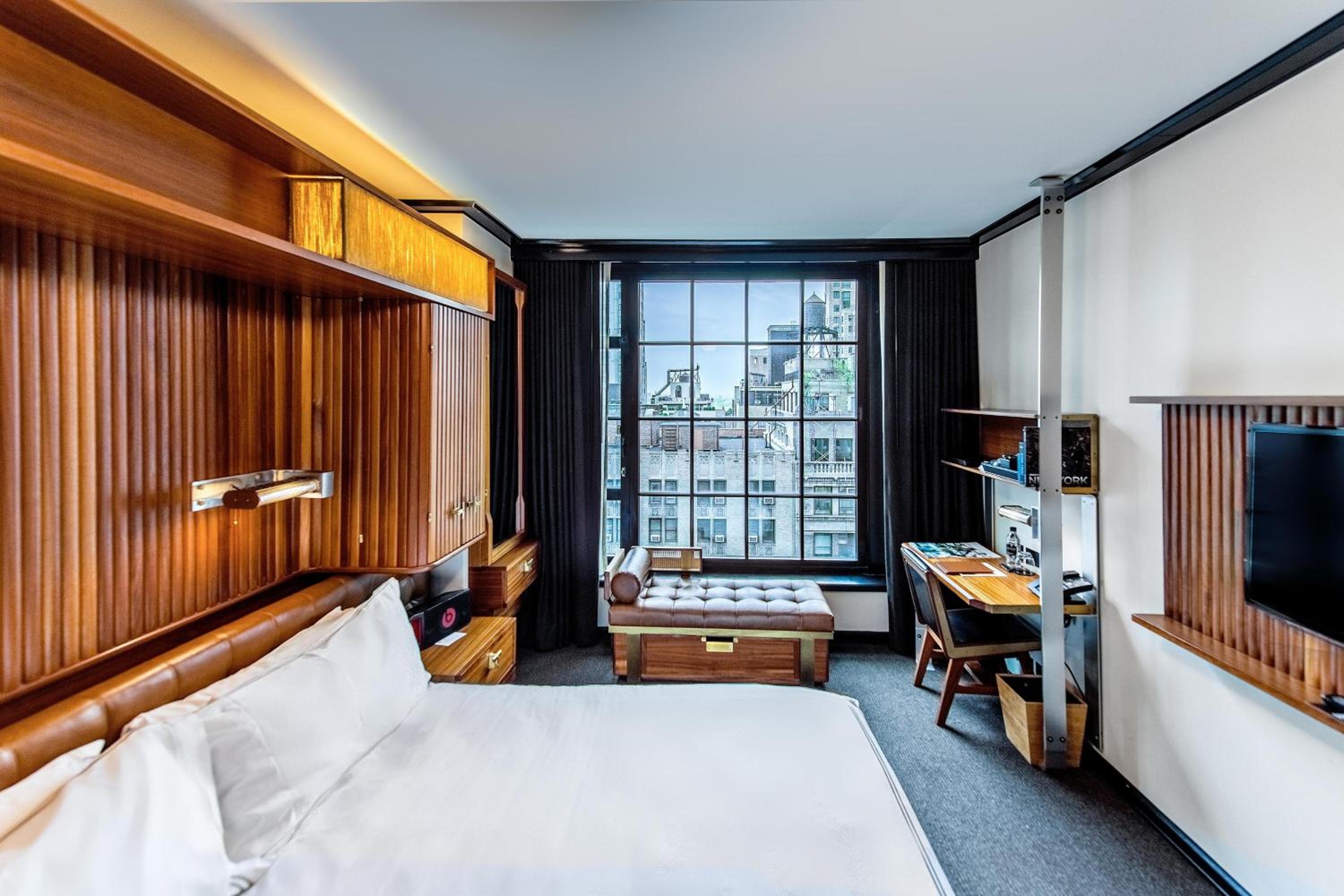 Junior King Suite with Sofa Bed and City View
