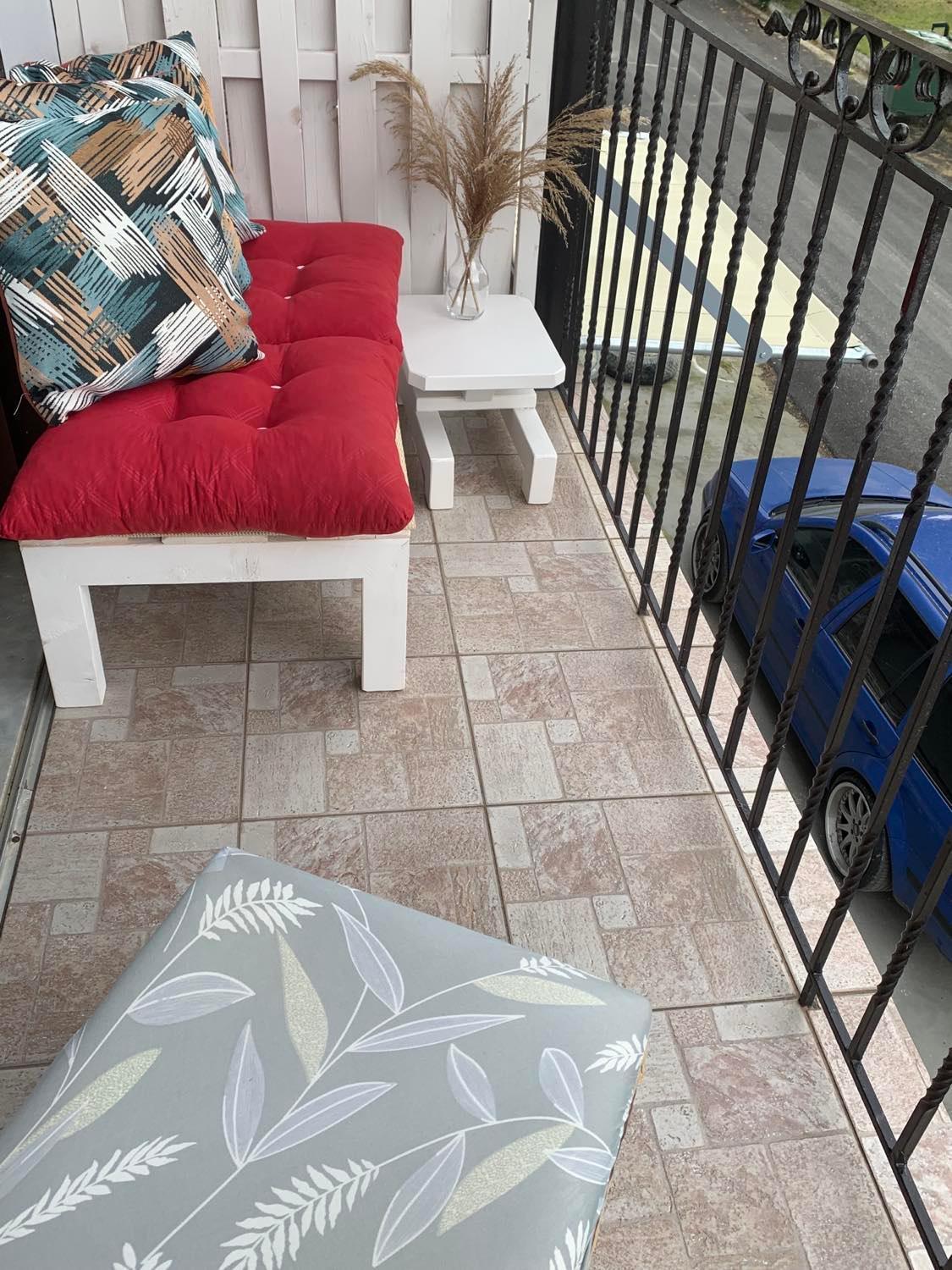 One-Bedroom Apartment with Balcony and Sea View photo 3