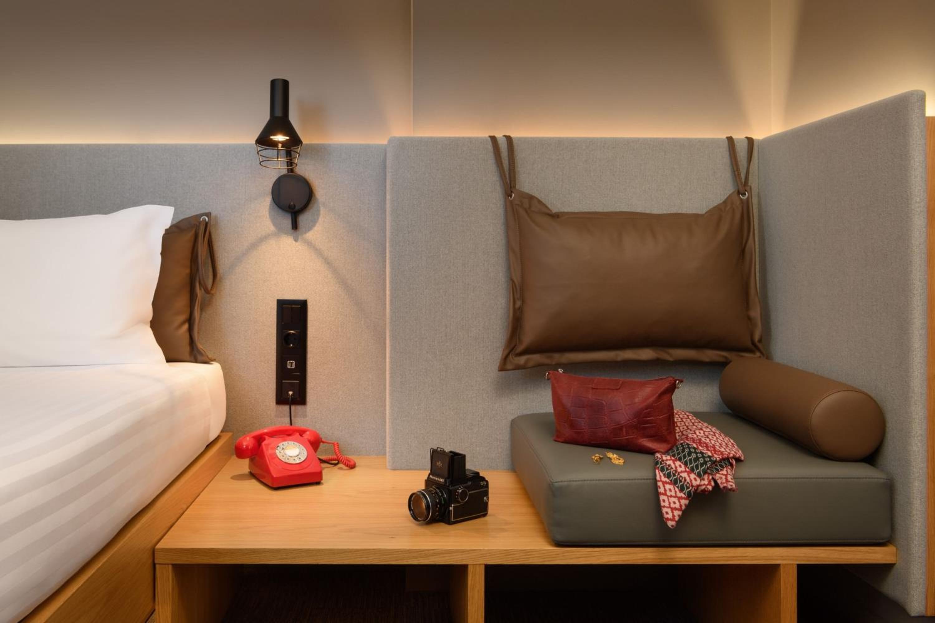 Moxy Sleeper Twin Room photo 3