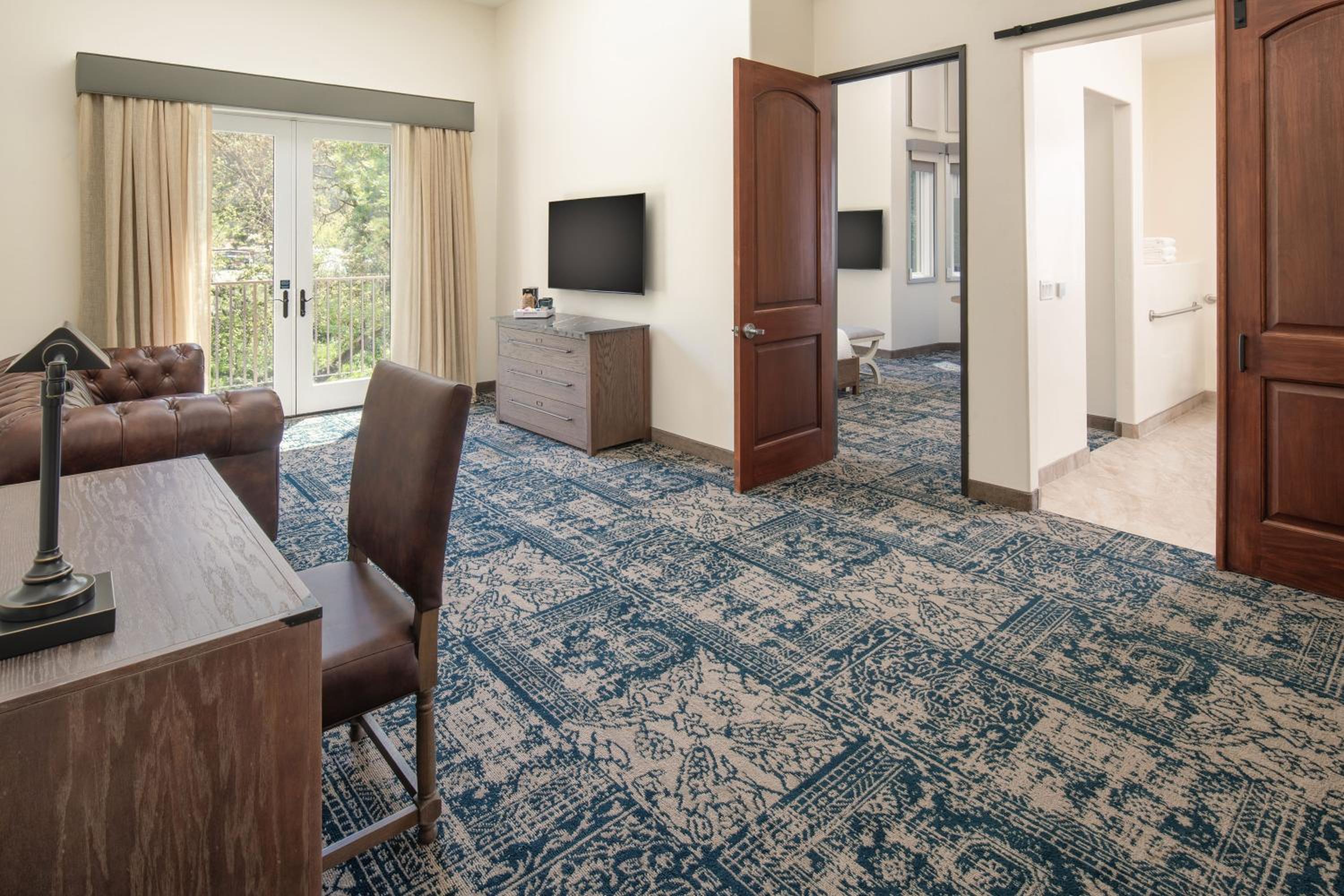 Suite, 1 King, Alternate bed: sofa bed at Four Points by Sheraton Santa Cruz Scotts Valley in Scotts Valley