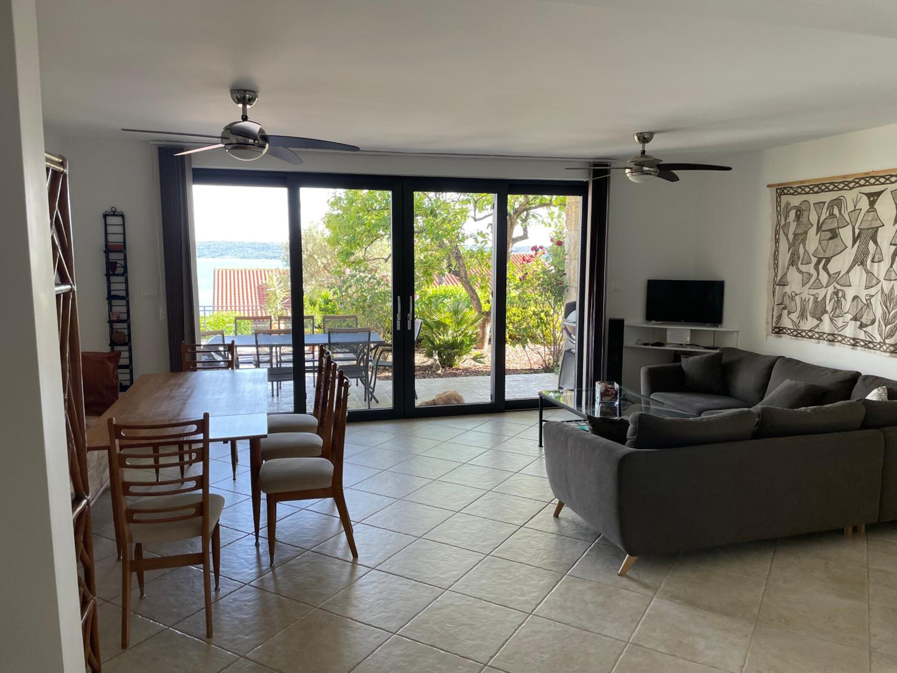 Apartment with Sea View photo 2