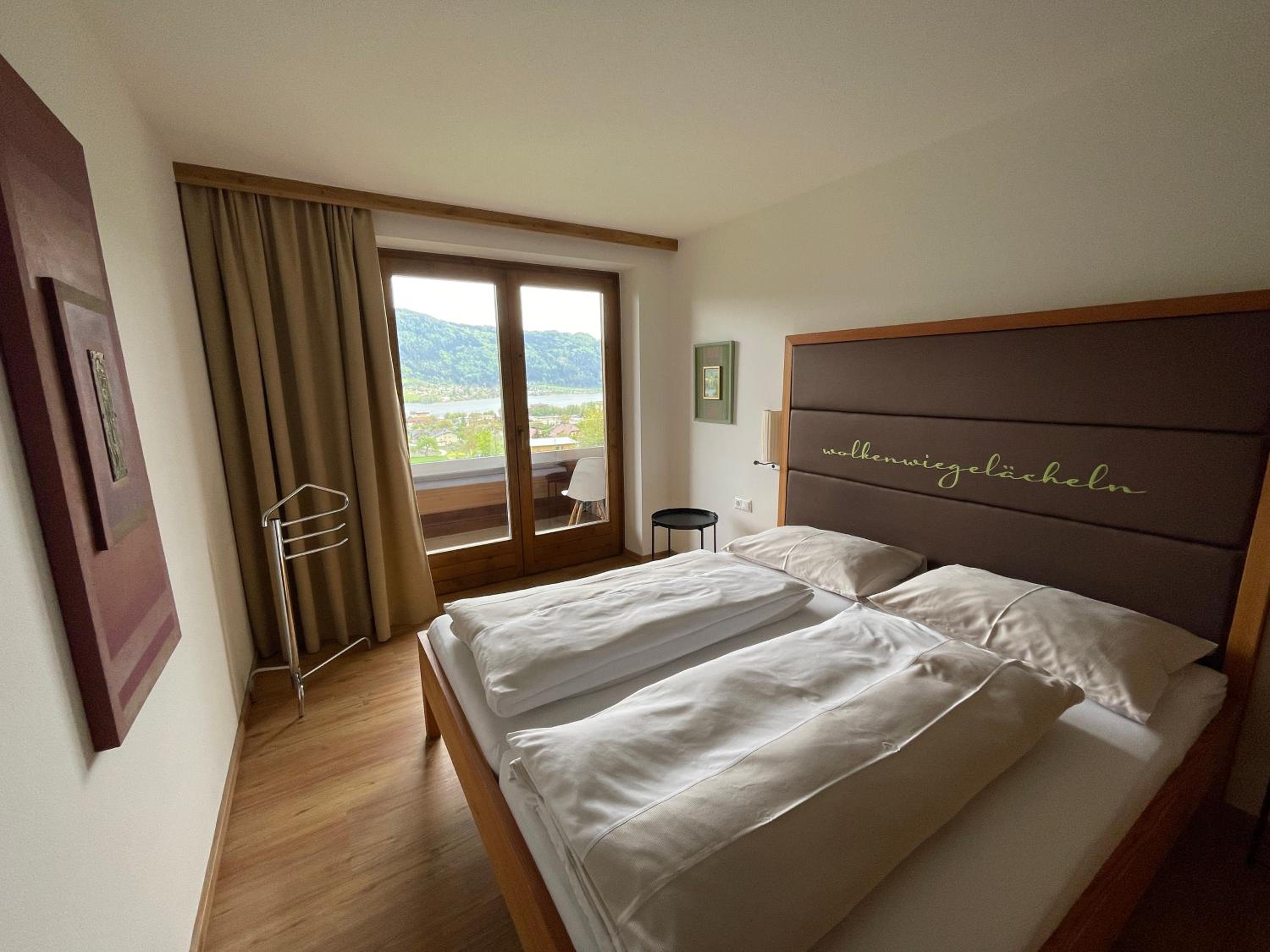 Apartment with Lake View photo 1