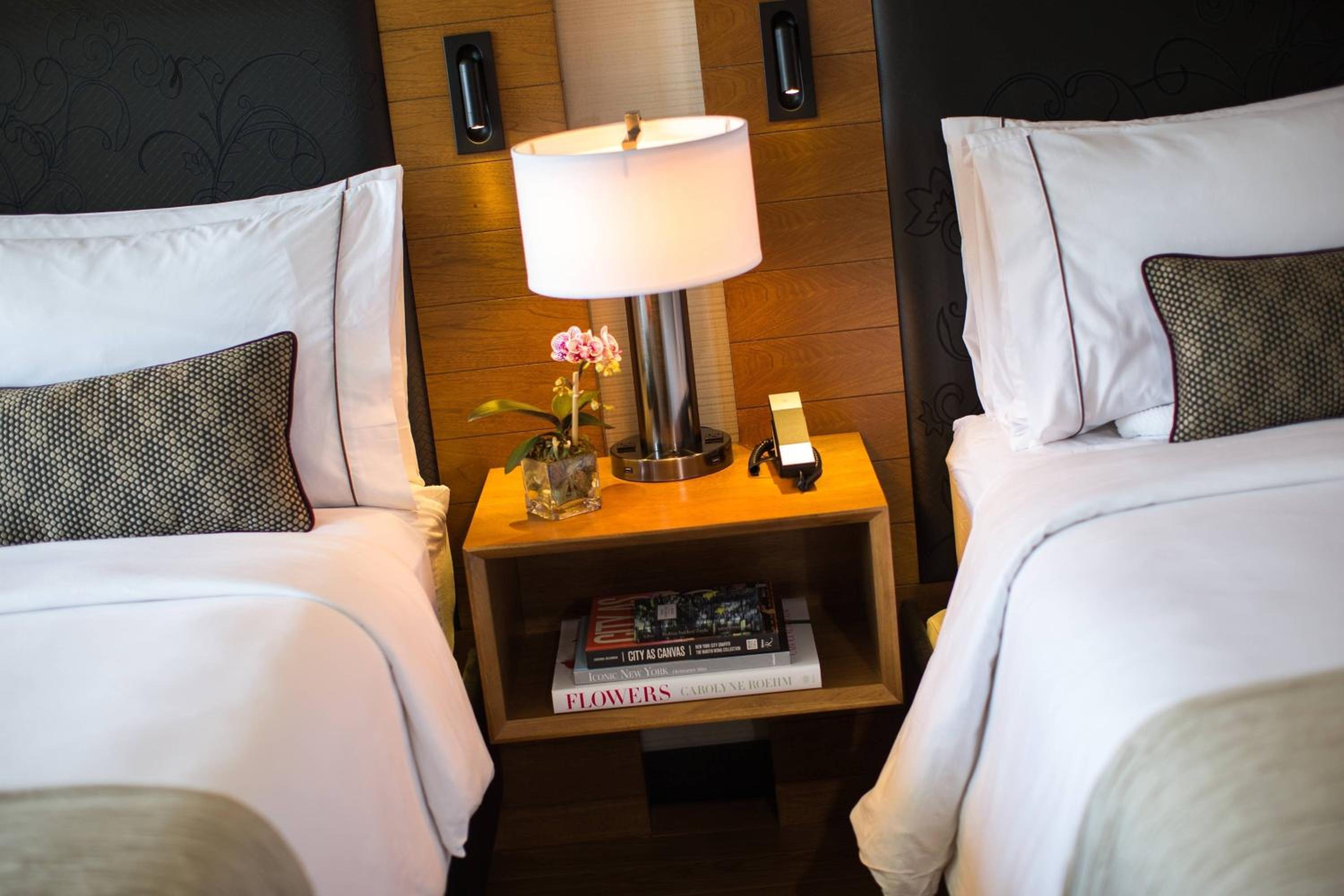 Queen Room with Two Queen Beds - Hearing Accessible