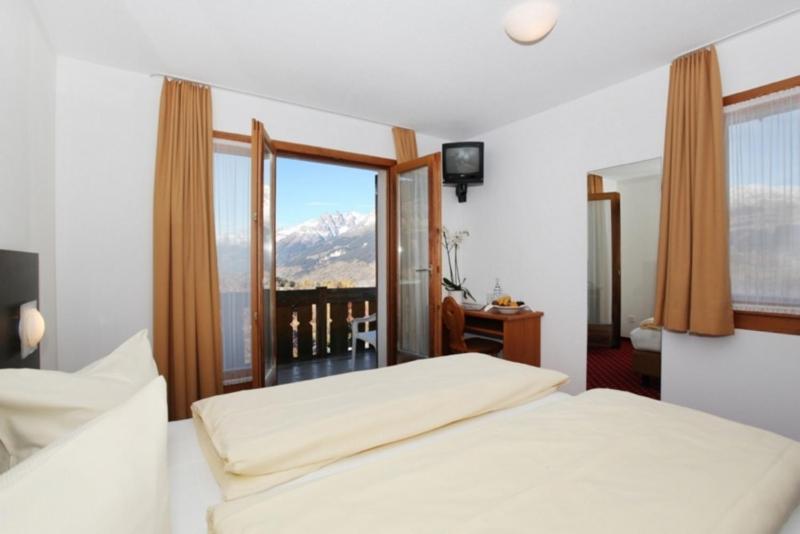 Double Room - Photo 3