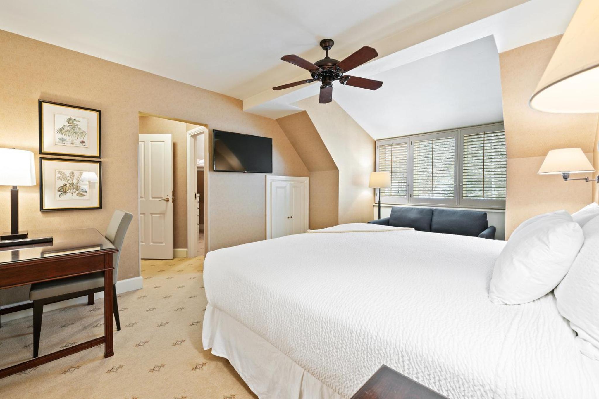 One-Bedroom Suite photo 1