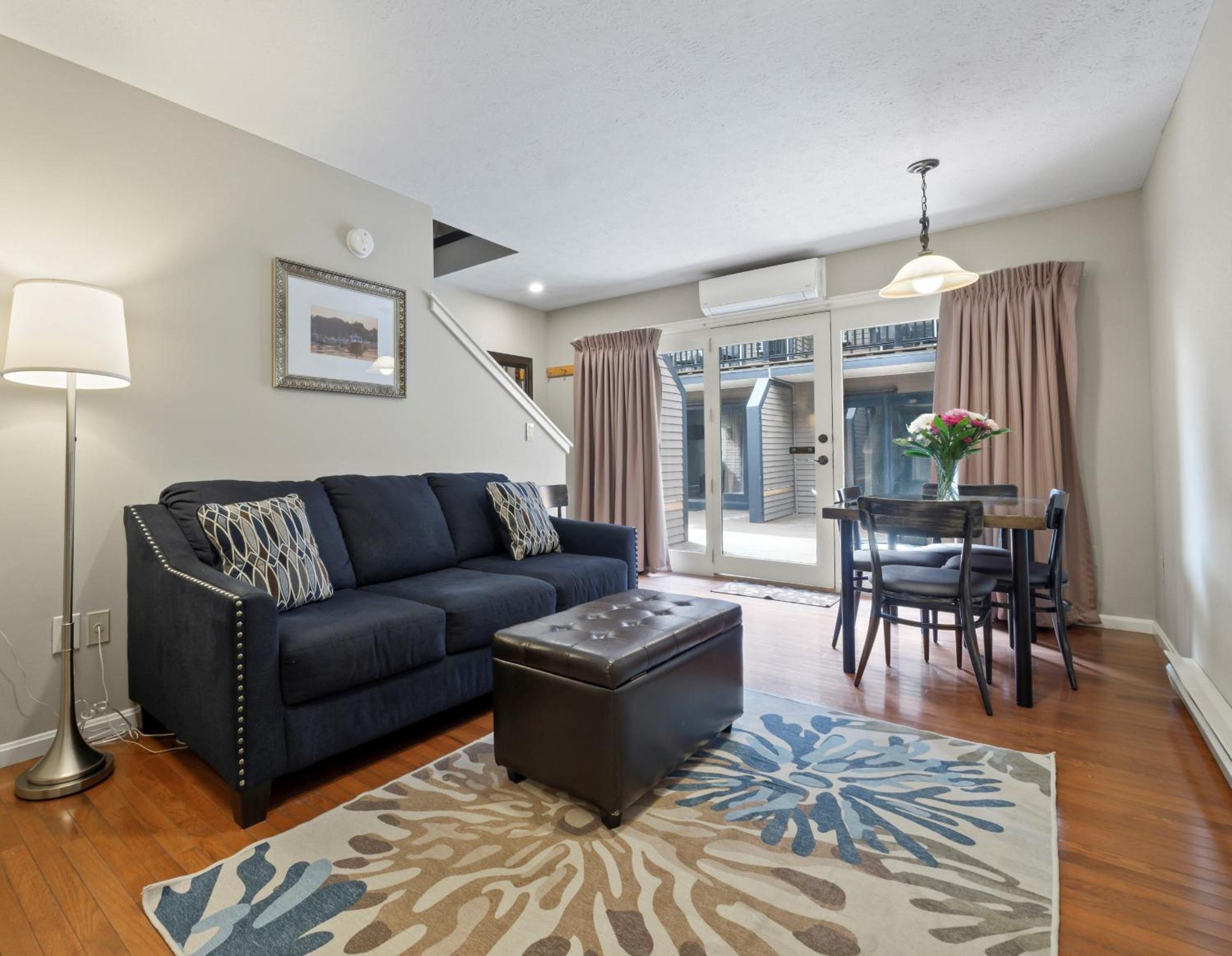 One-Bedroom Townhouse with Stairs photo 1