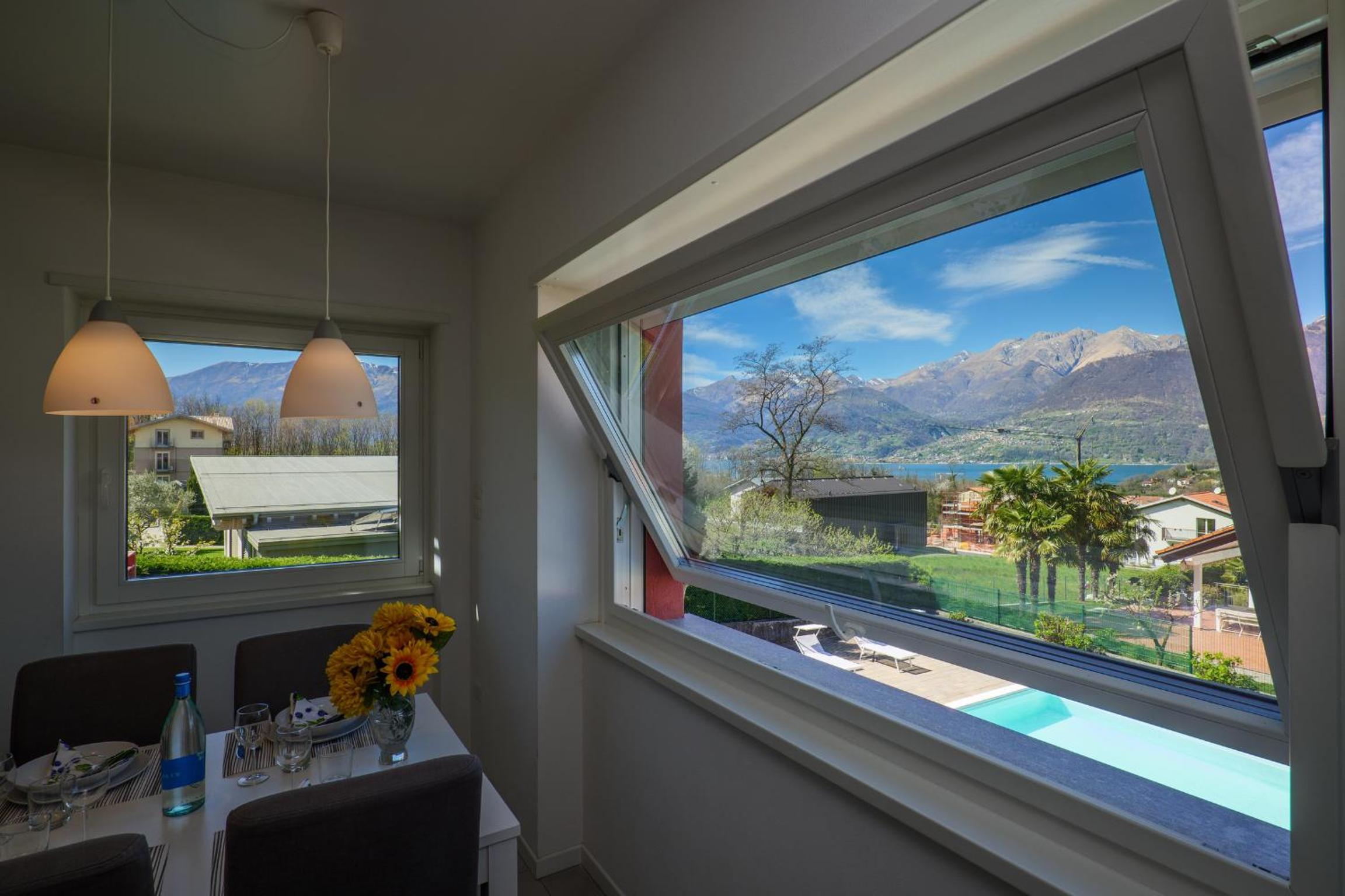 Three-Bedroom Apartment with Terrace photo 3