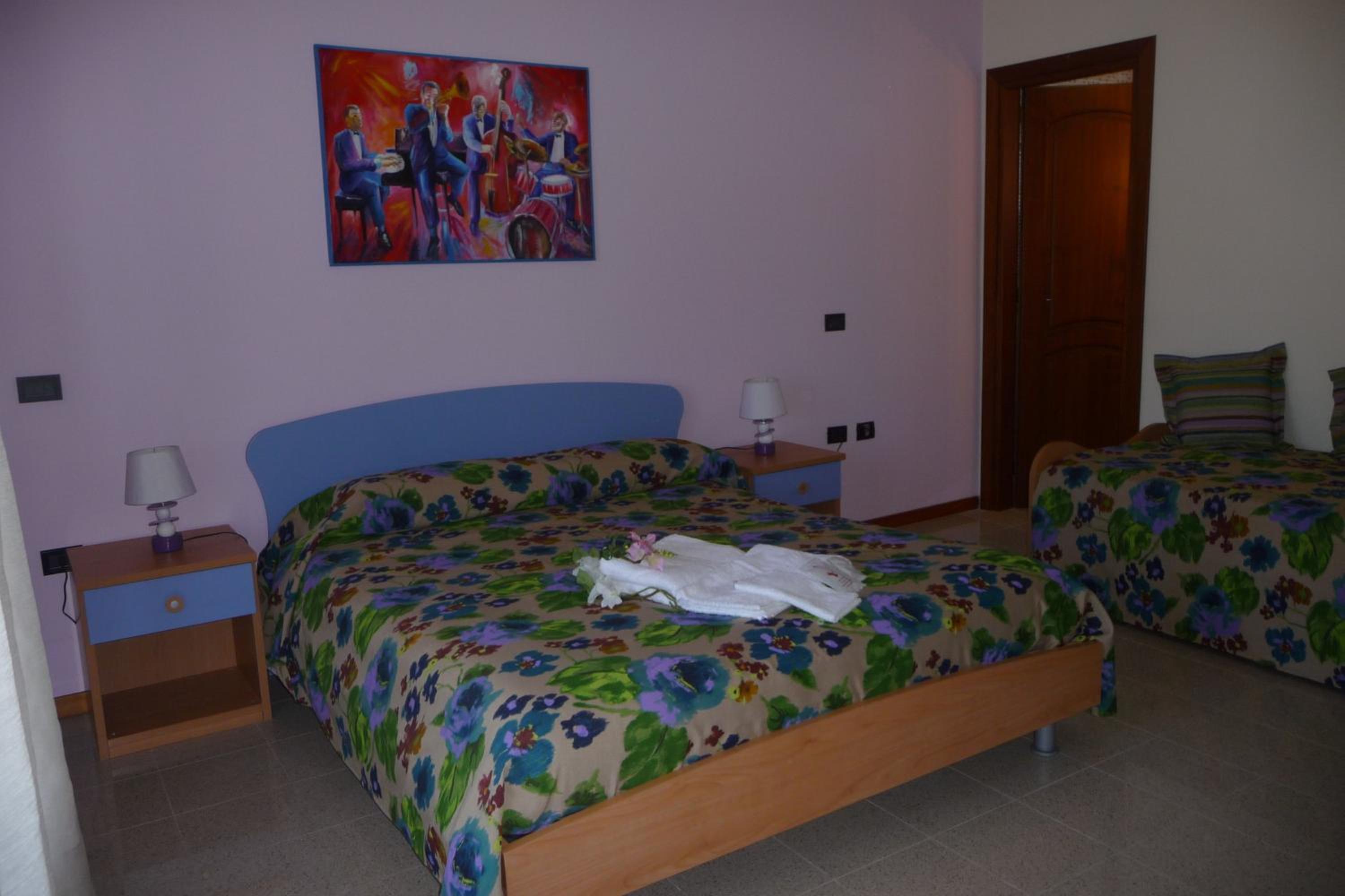 Triple Room With Bathroom photo 2