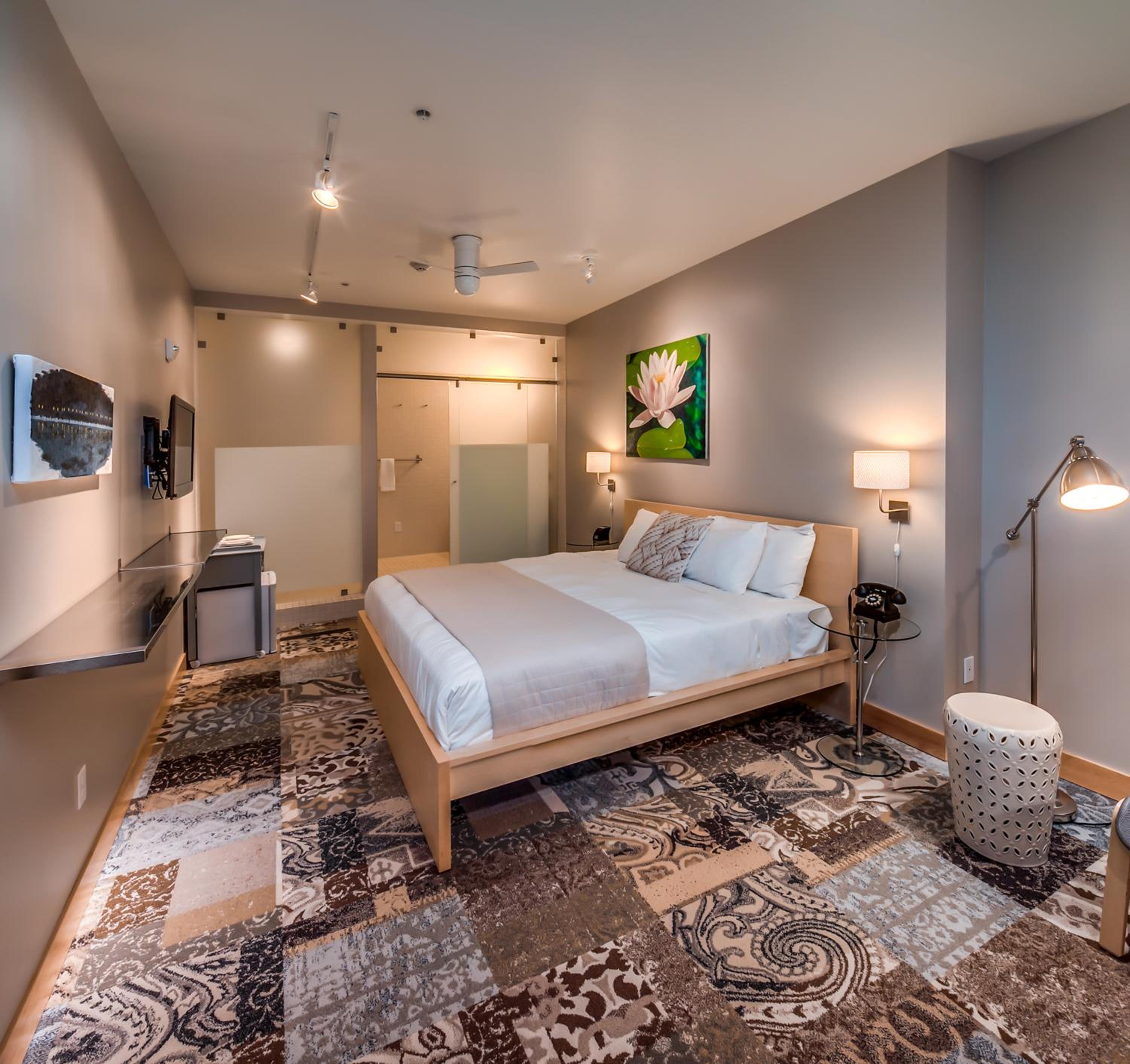 Standard King Room