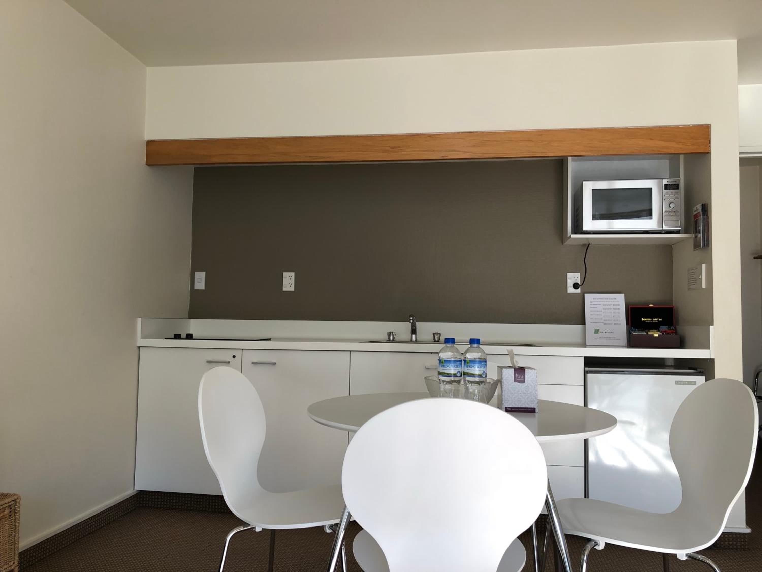 One-Bedroom Apartment - Photo 5