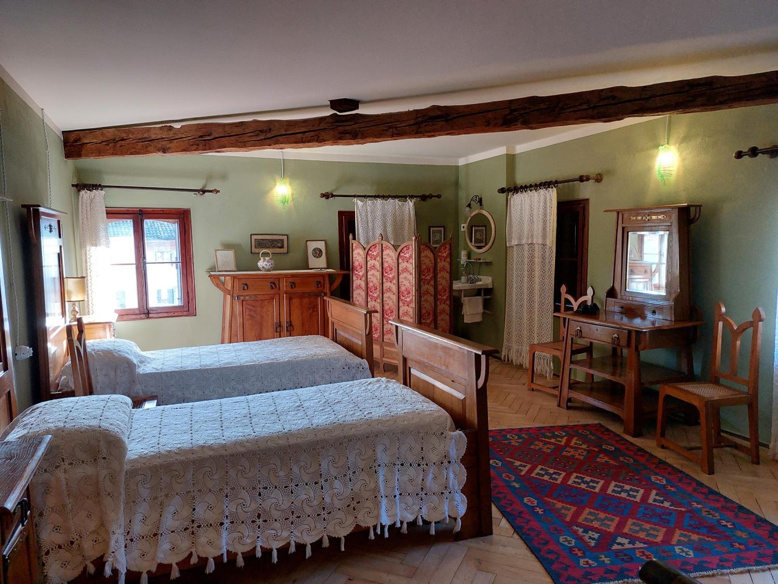 Double Room with Private External Bathroom