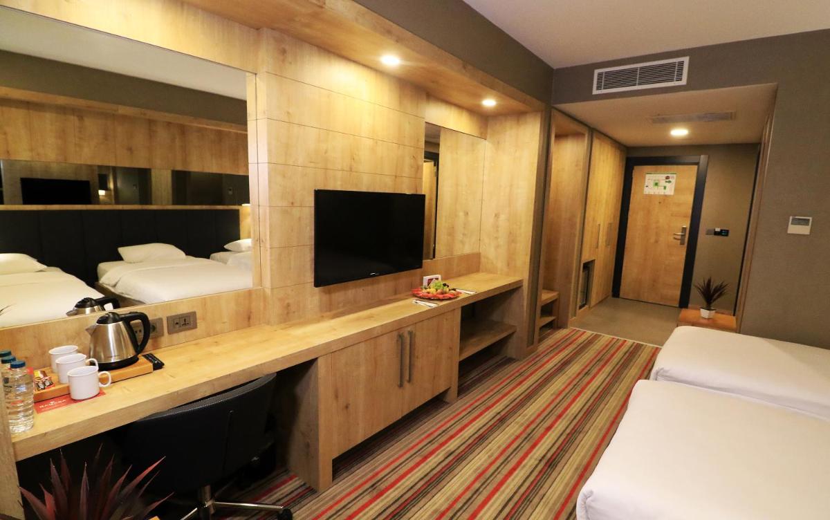 Two-Bedroom Suite photo 2