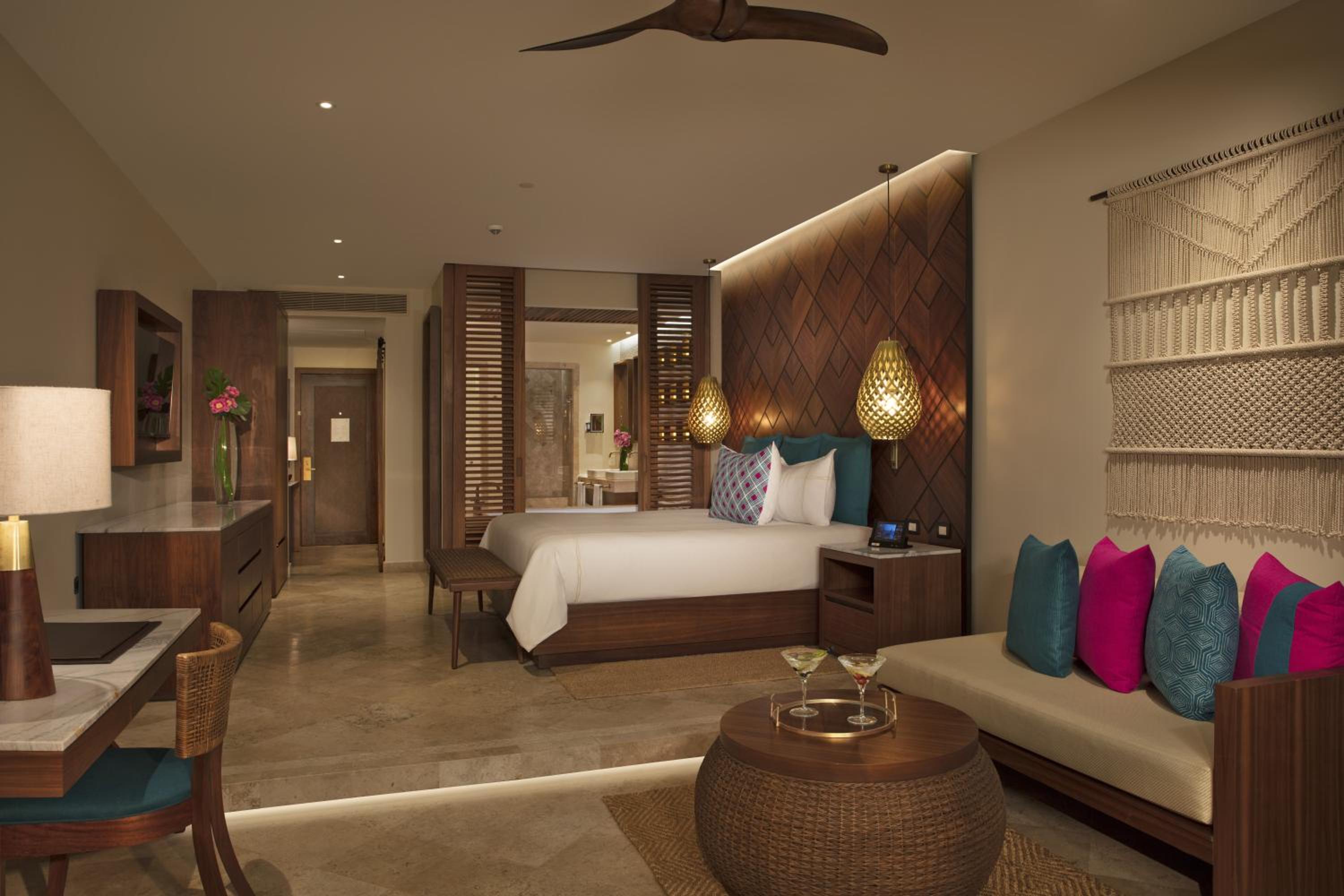 Preferred Club Junior Suite Ocean View King