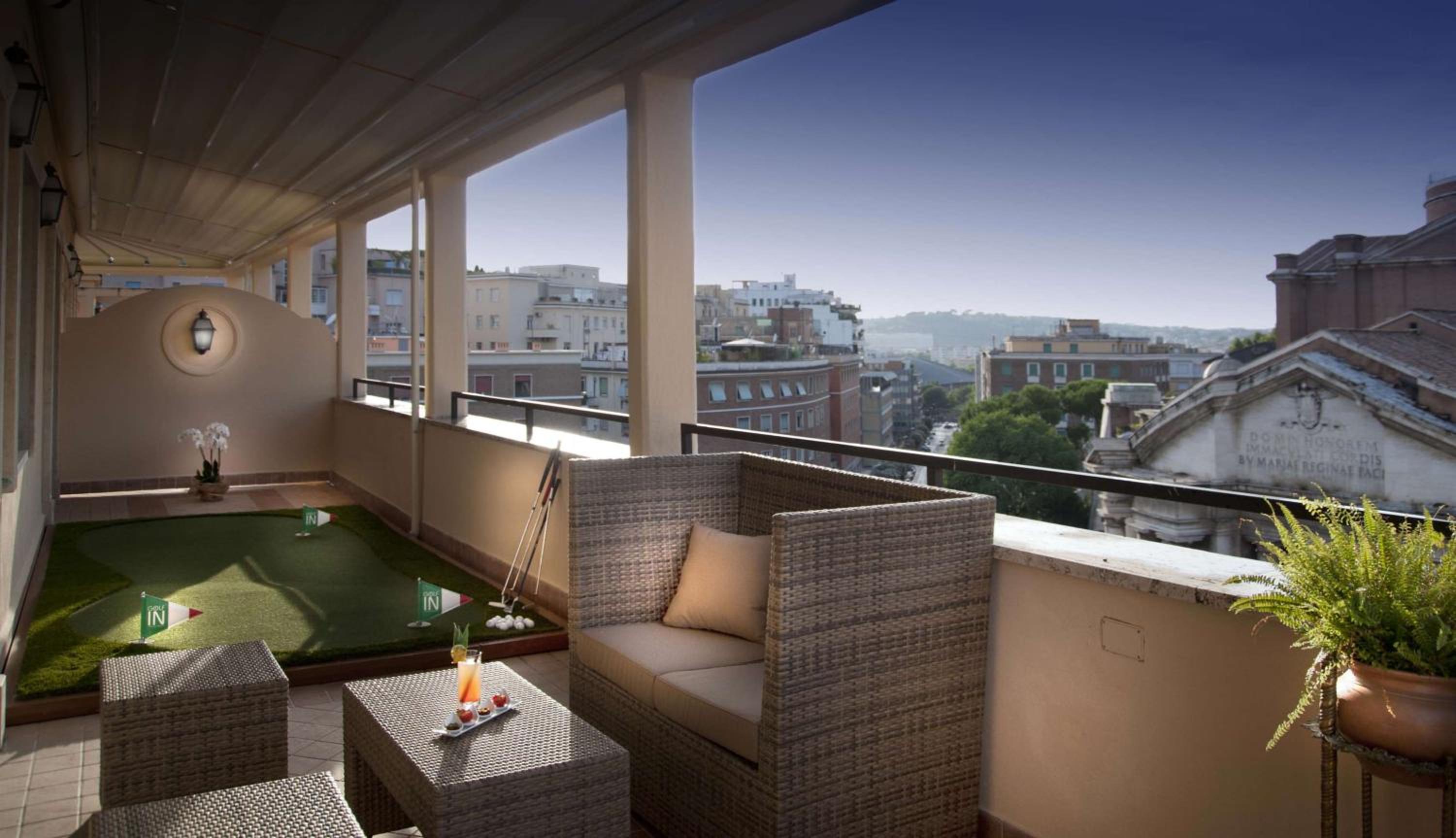 Suite with Terrace thumbnail 6