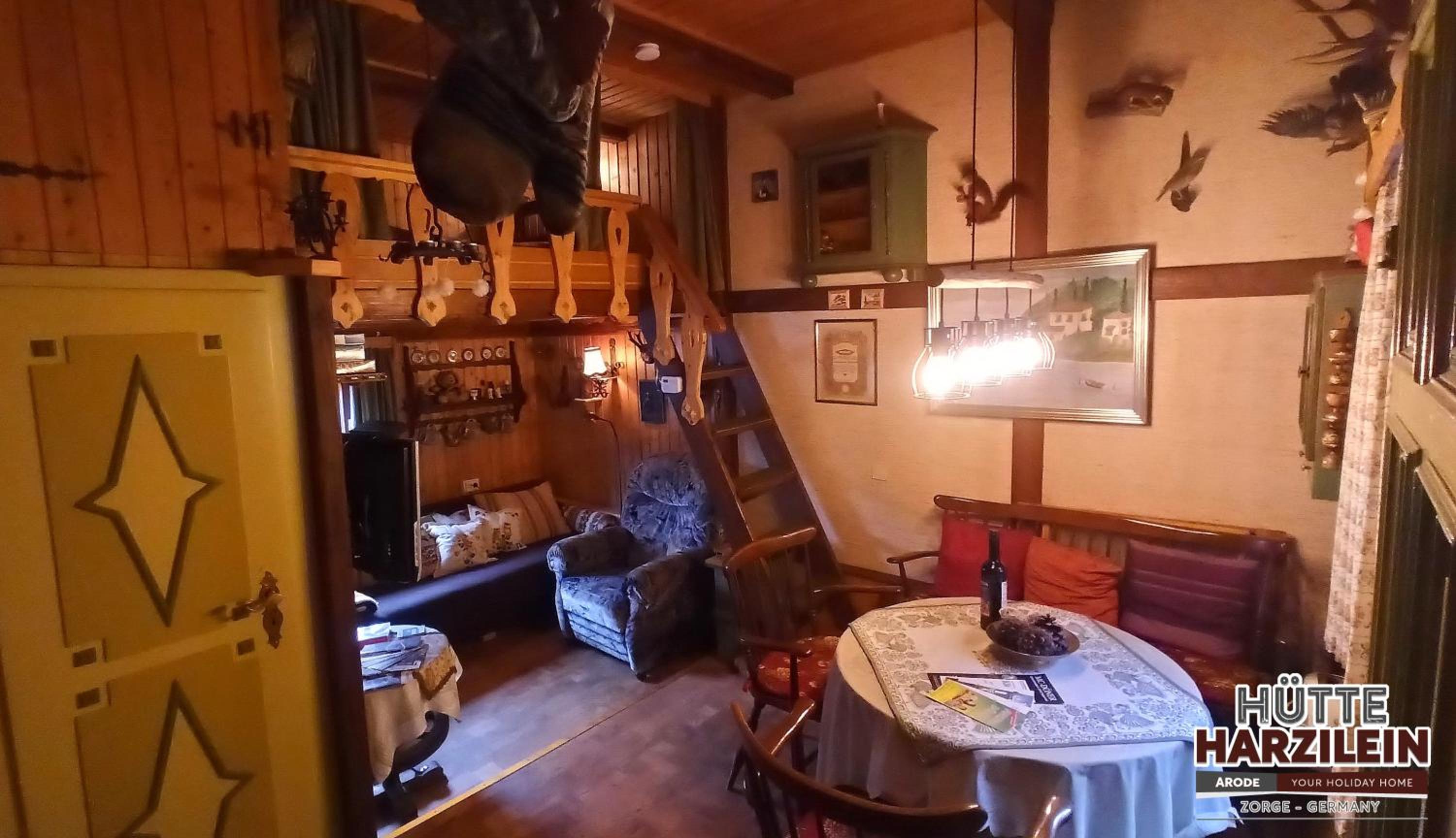 One-Bedroom House - Photo 12