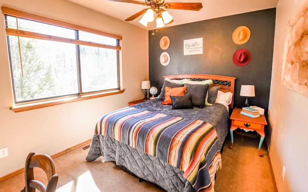 Two-Bedroom House photo 3