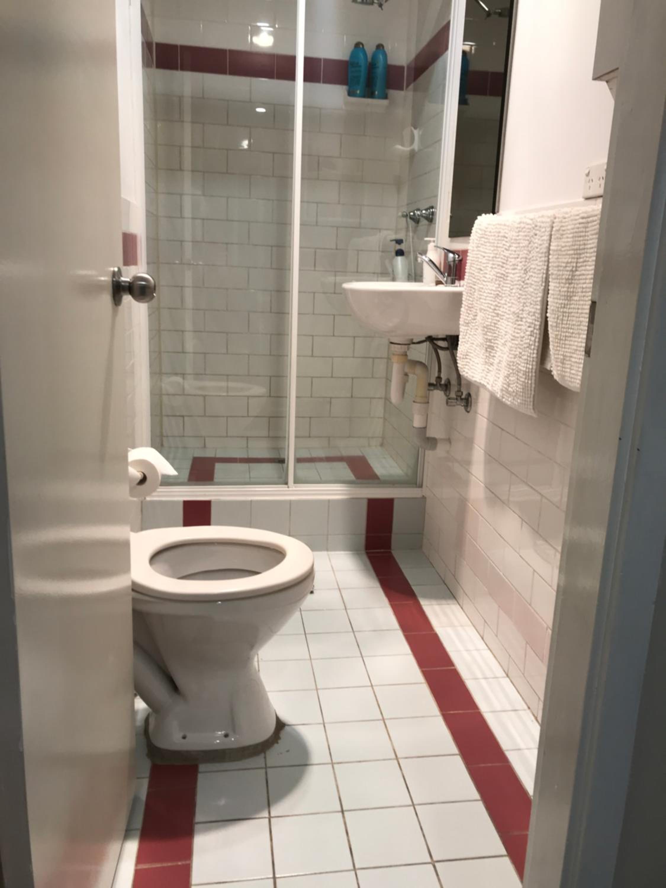 King or Twin Room with Garden View and Private Bathroom thumbnail 5