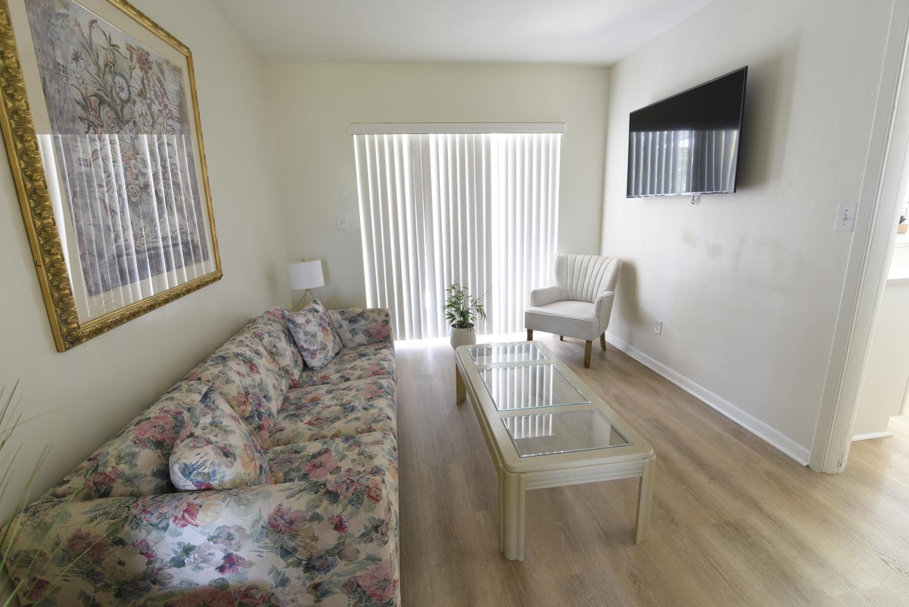 Two-Bedroom House photo 1