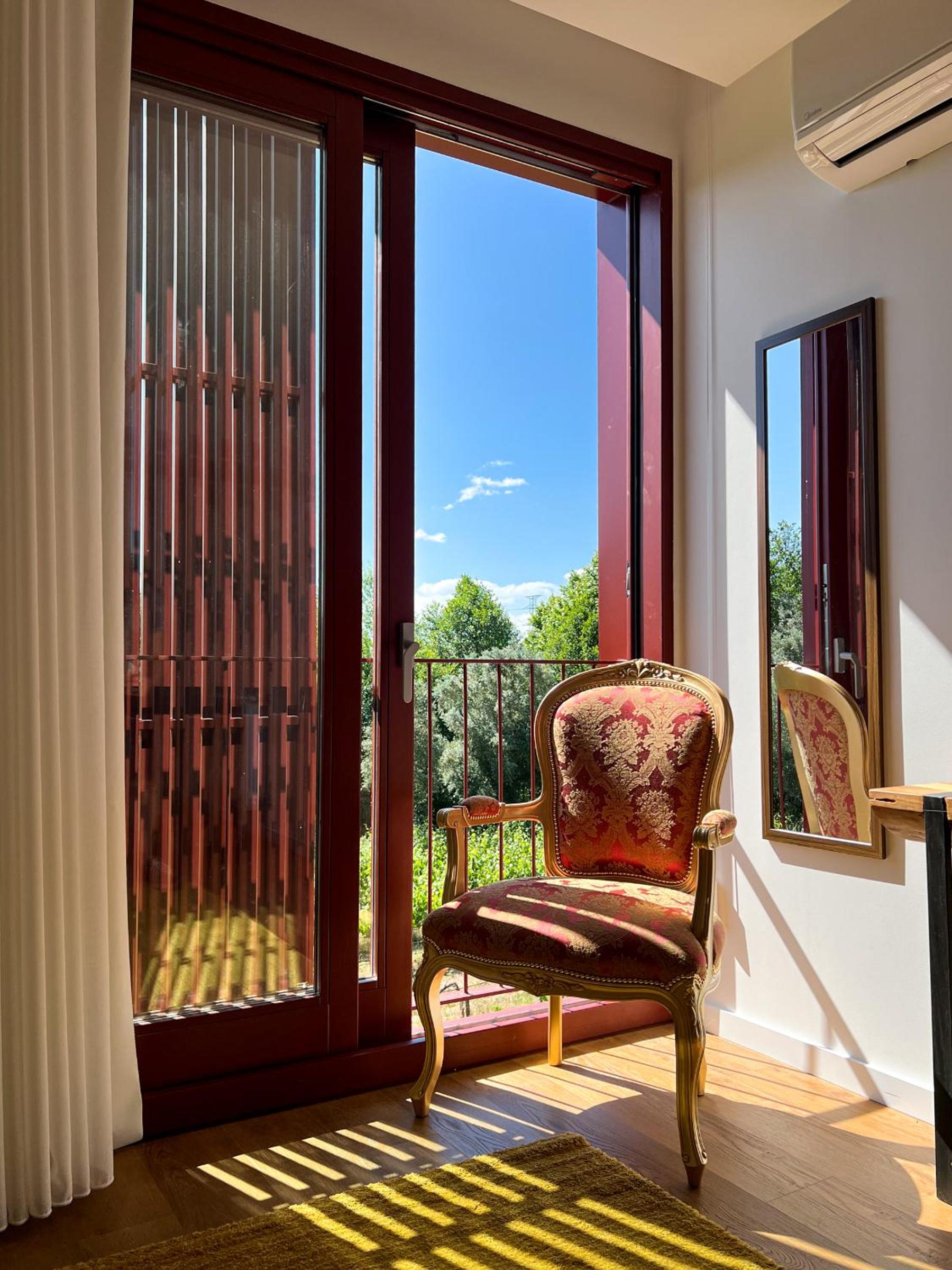Double Room with Garden View - Photo 13