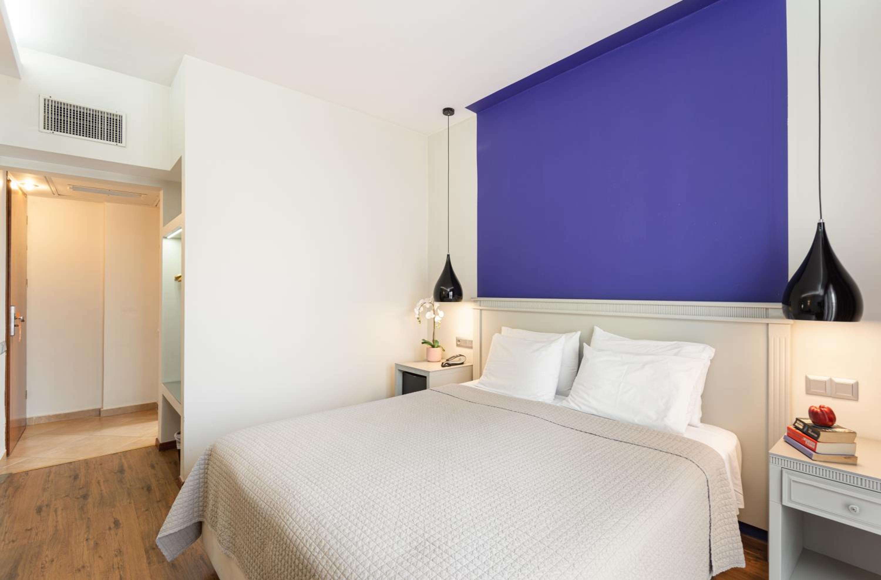 Twin Room - Photo 6