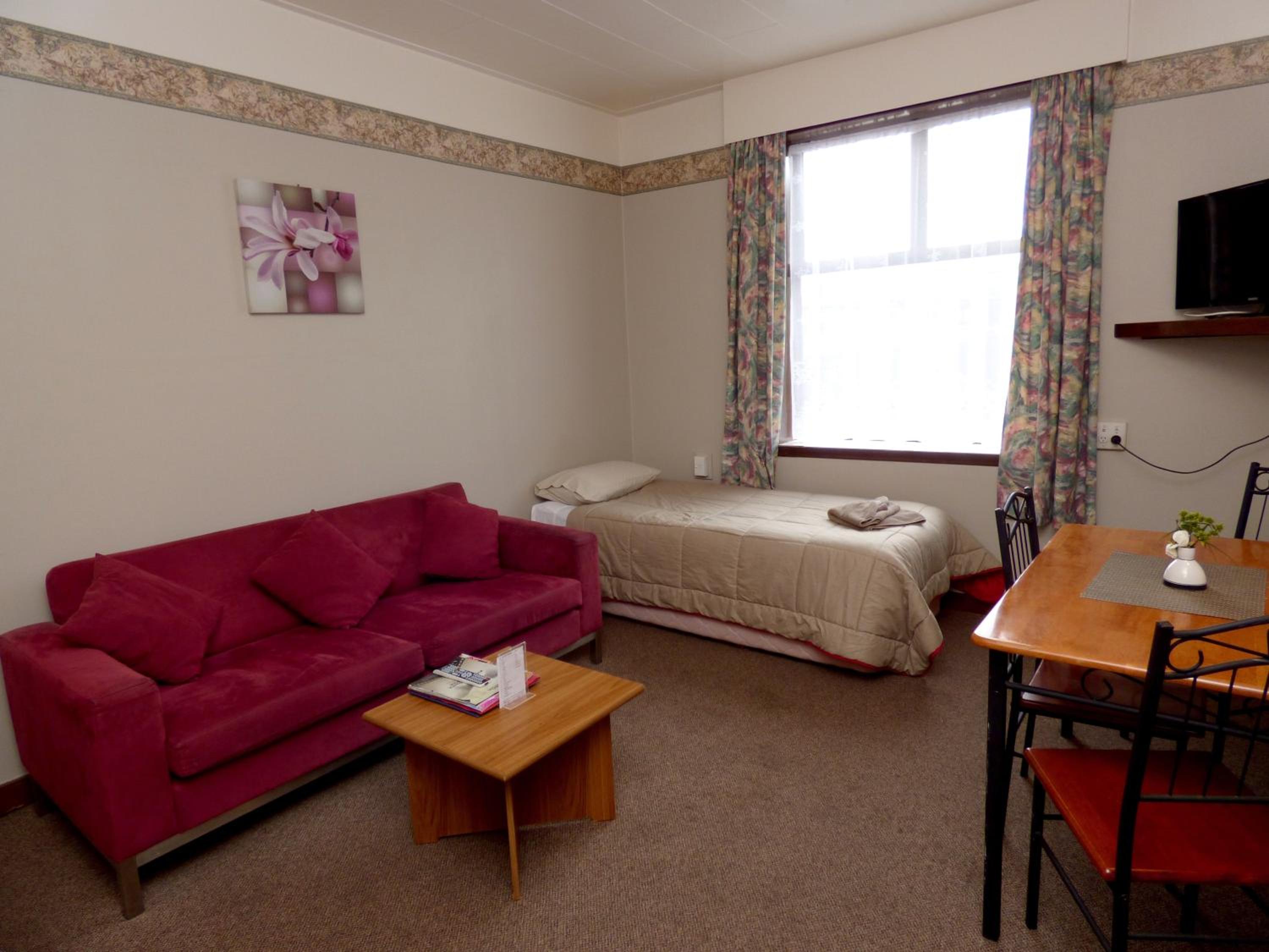 Standard Family Room photo 3